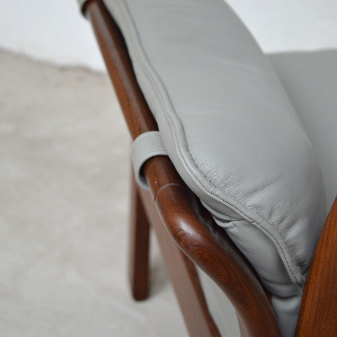 Scandinavian rosewood and leather lounge, 1970