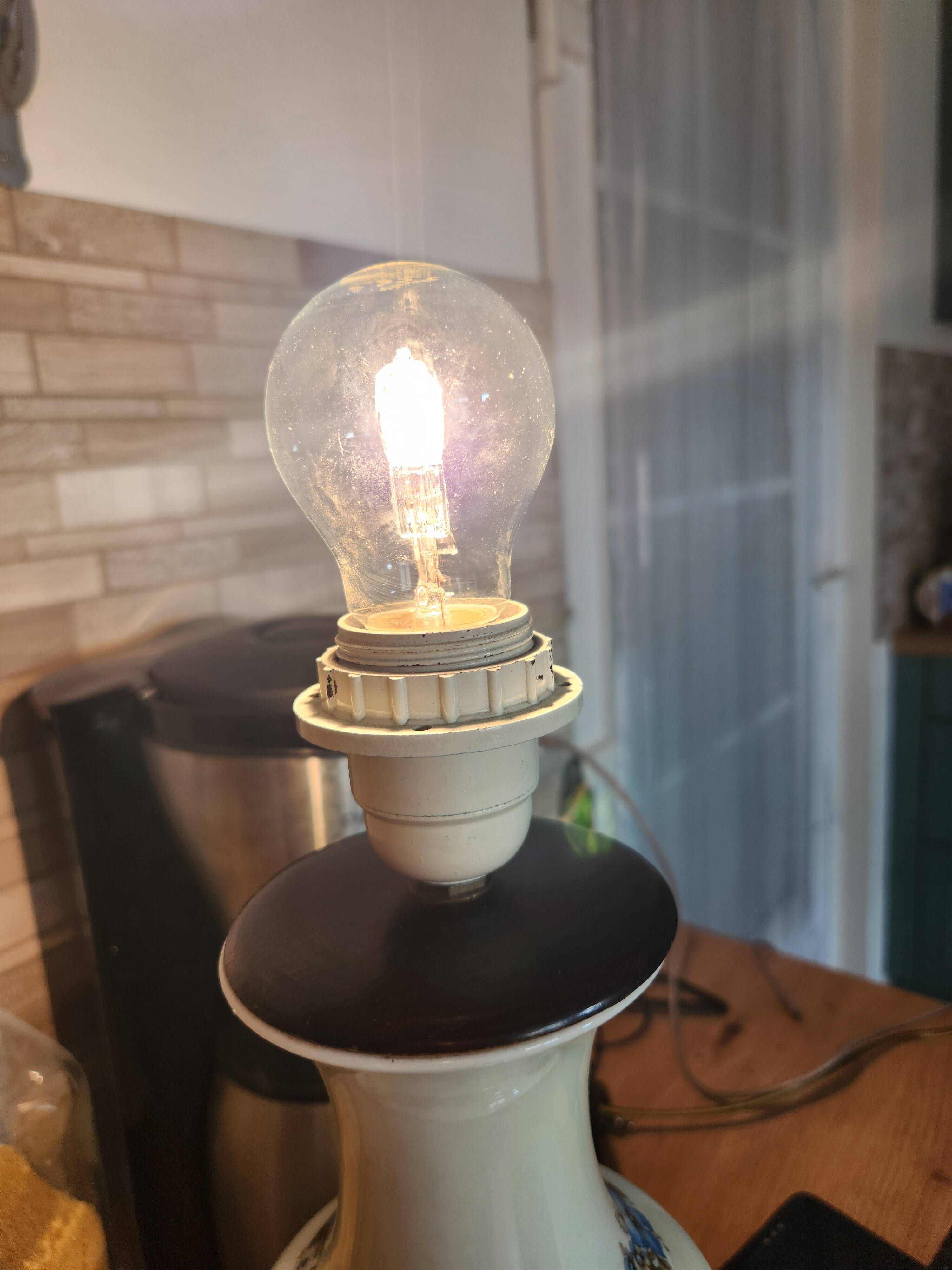 Vintage lamp base