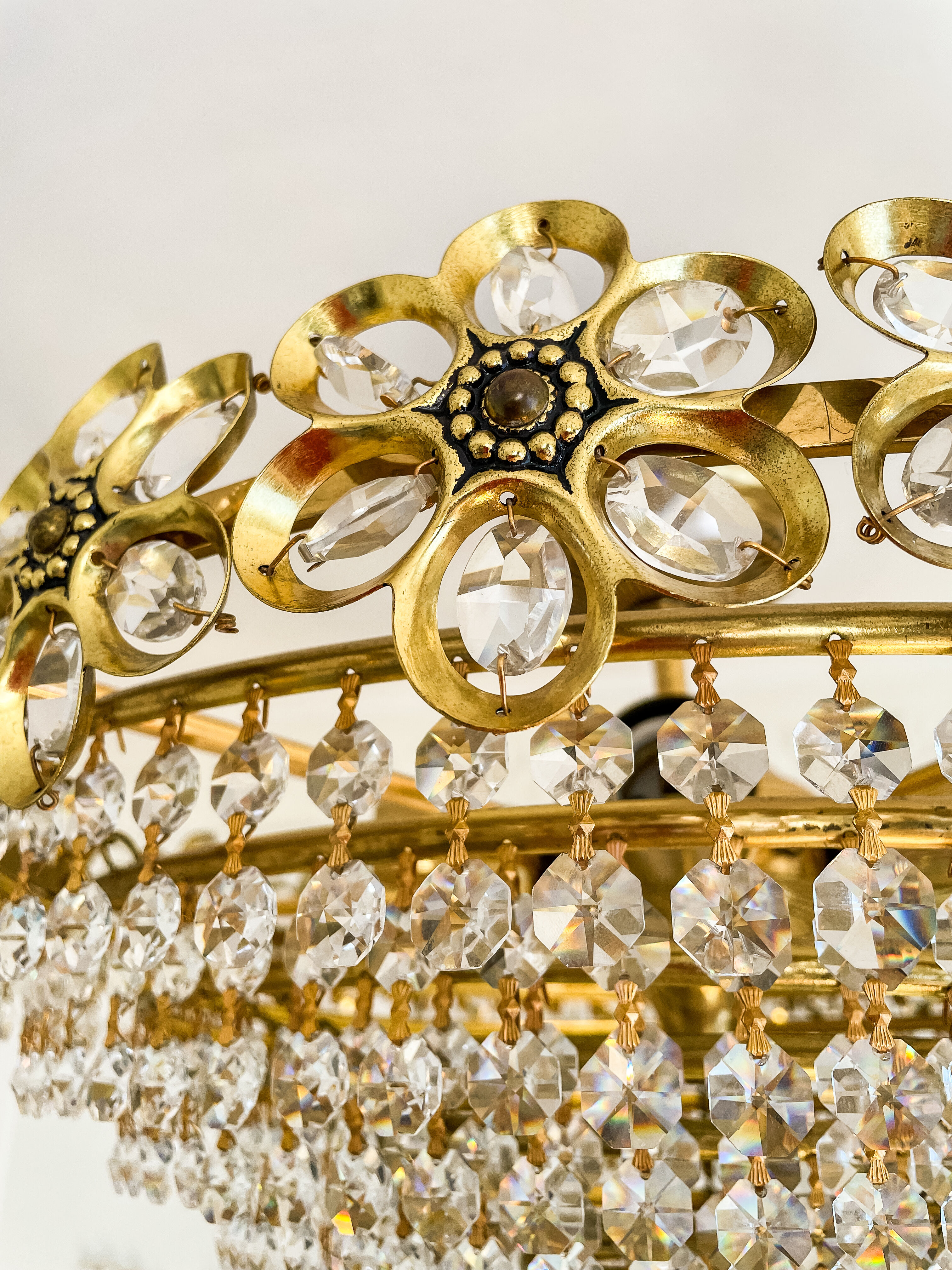 Crystal and solid brass ceiling chandelier, 5 lights, classic style.