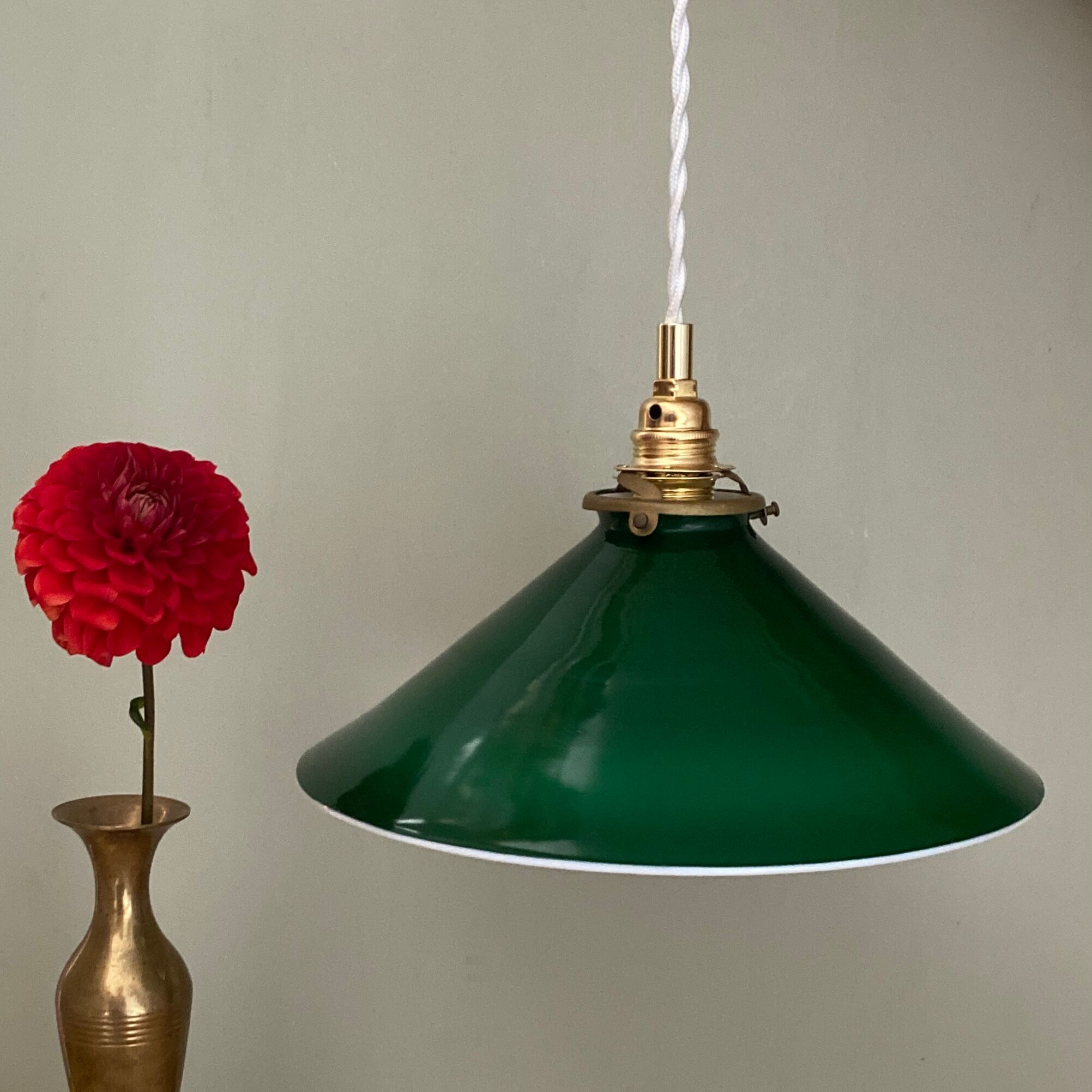 Vintage pendant lamp in green and white opaline