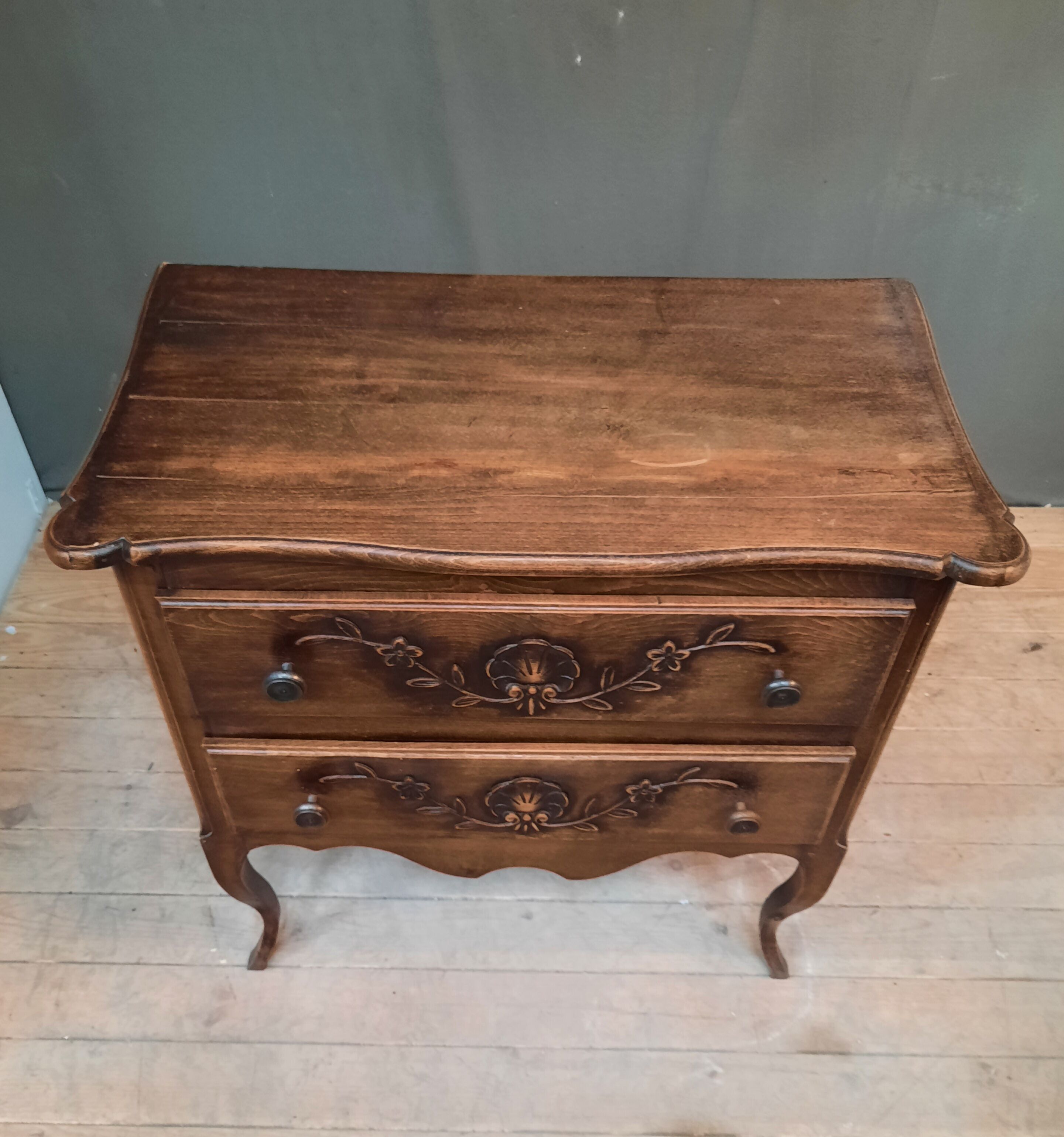 Rustic neo-wooden oak commodity with 2 torroirs