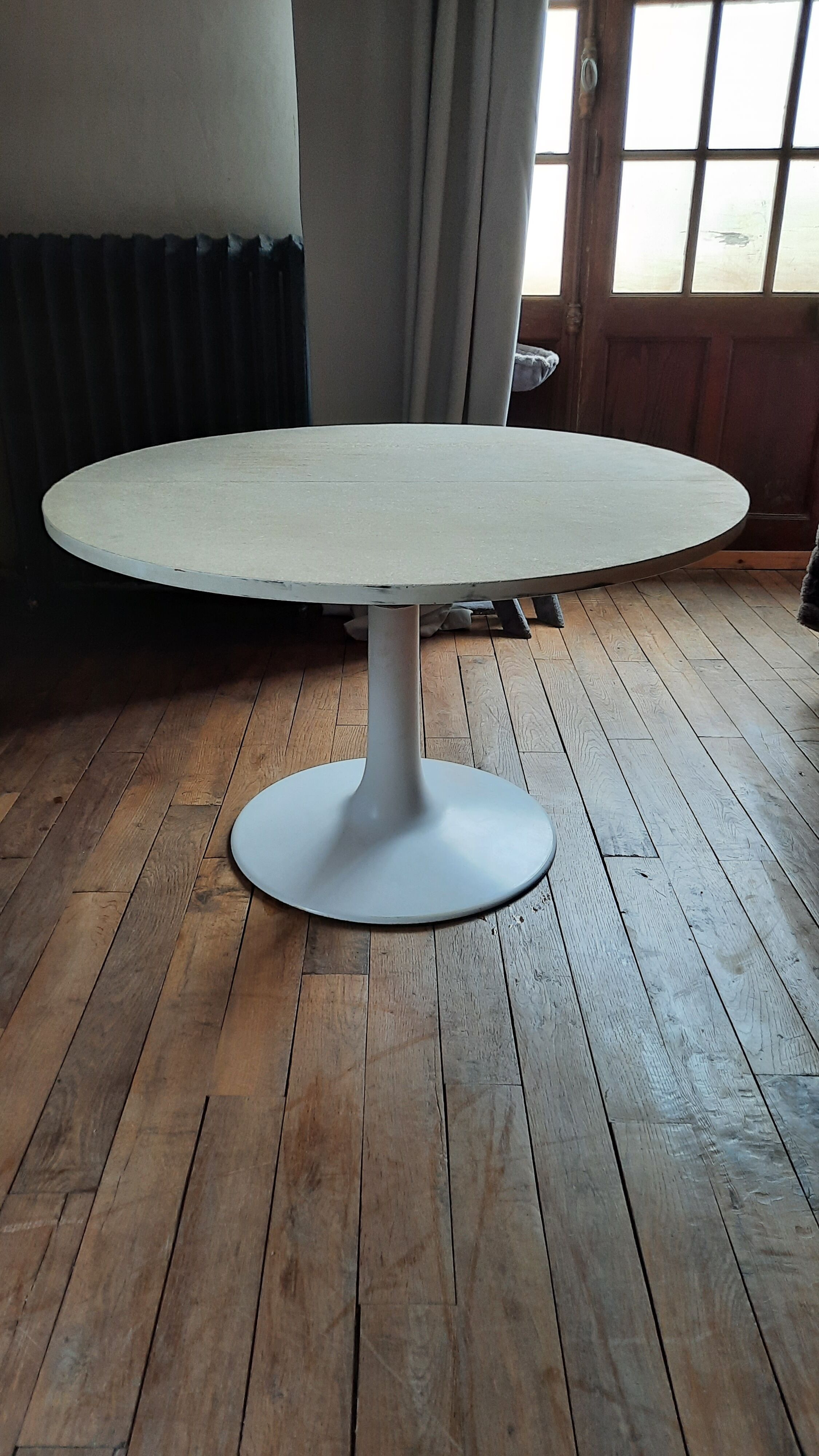 Jer Modular Round Table