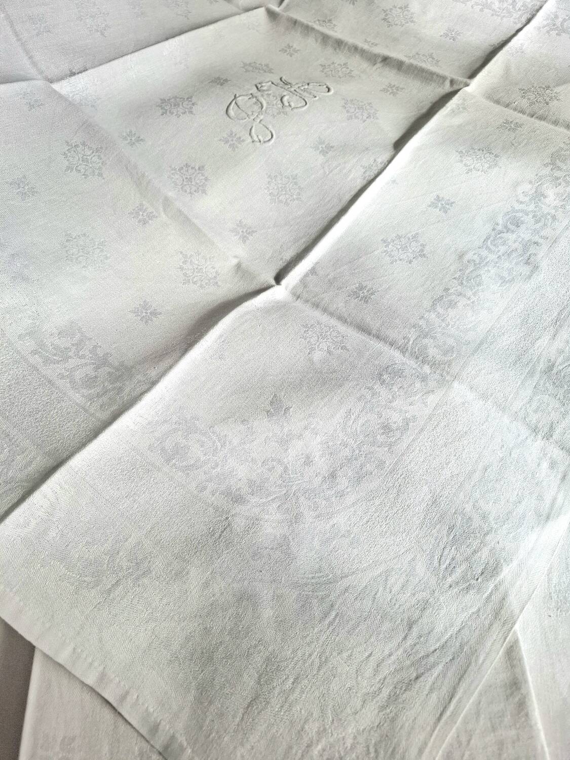Antique monogrammed tablecloth and 8 napkins