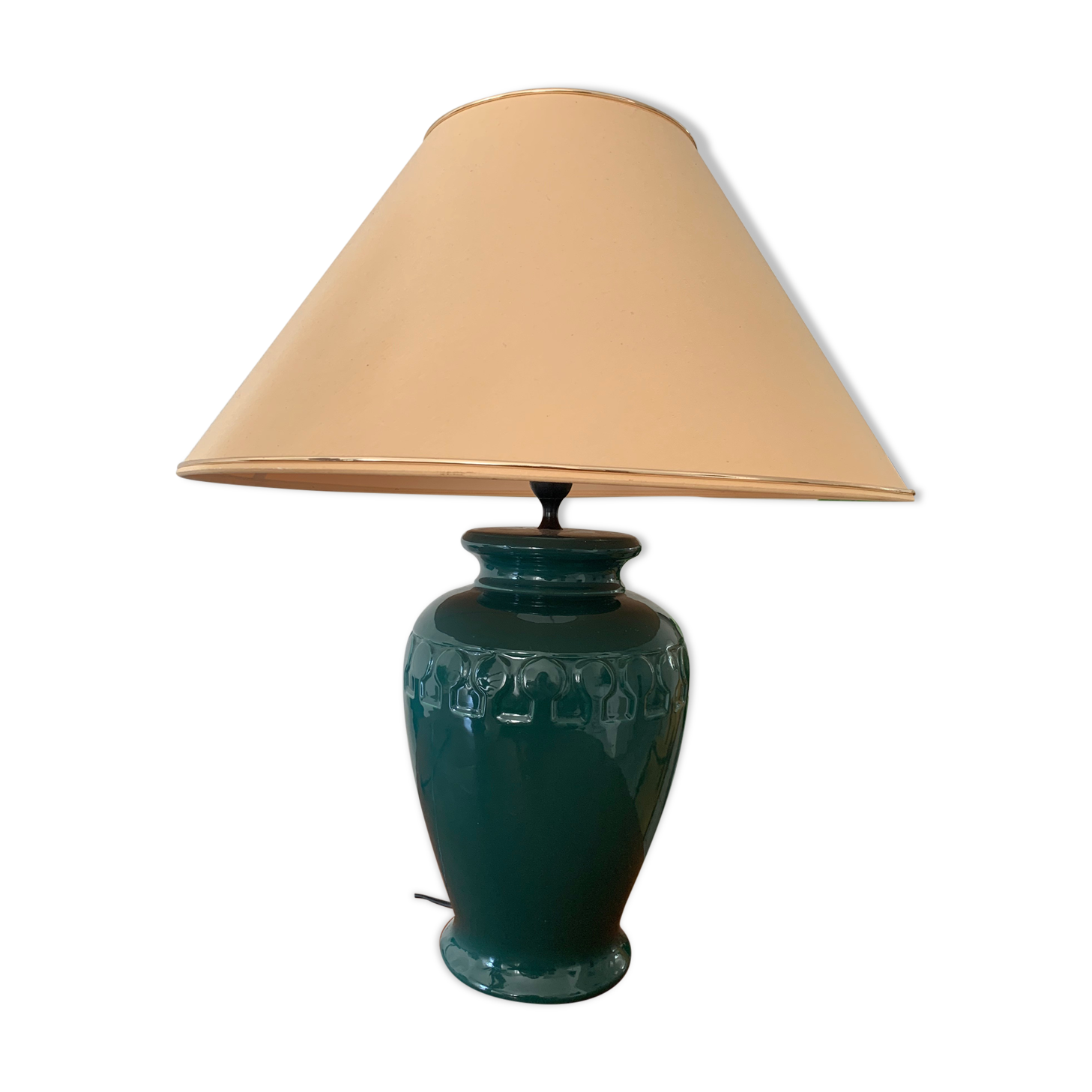 Porcelain lamp with gilded border lampshade