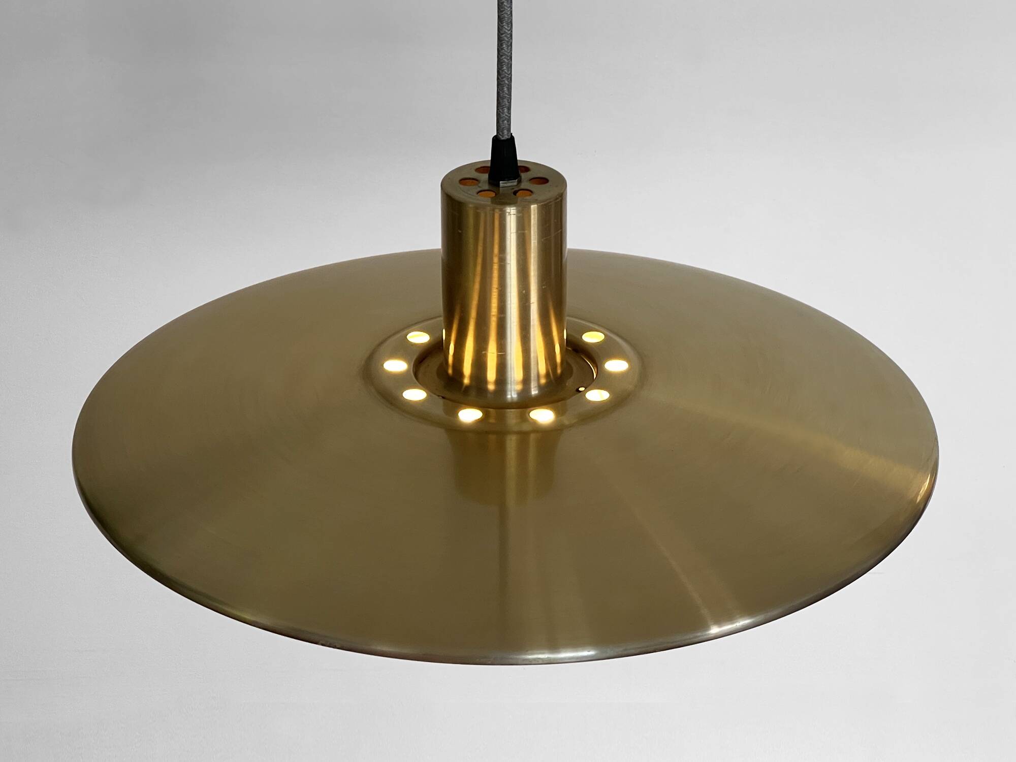 Pendant light "Model 920" by Erik Jensen for Teknika Mekaniske. Denmark 1960s