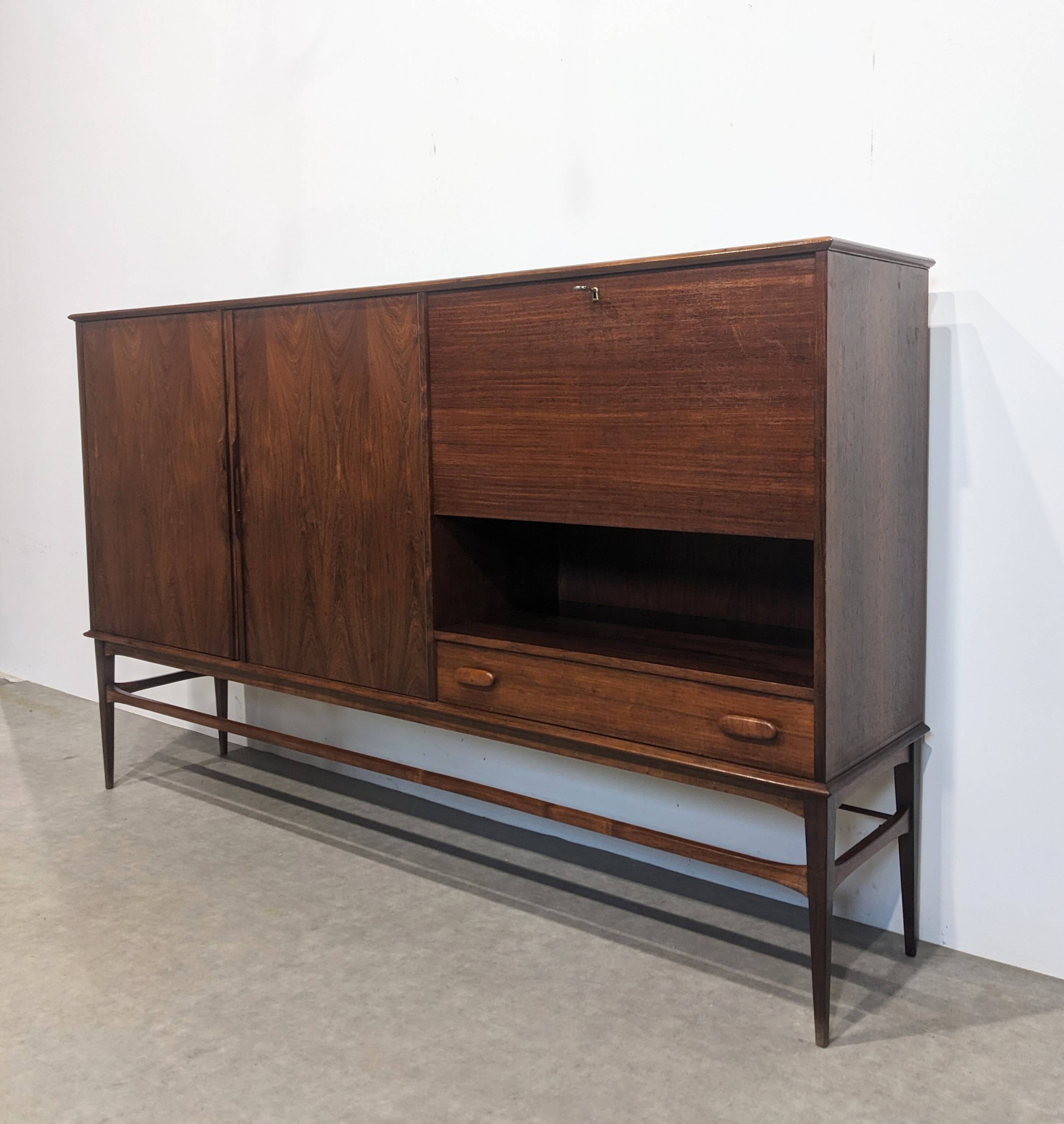 Scandinavian highboard in Rio rosewood.