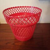 1960 Syla red plastic planter