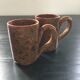 Paire de mugs brutalistes