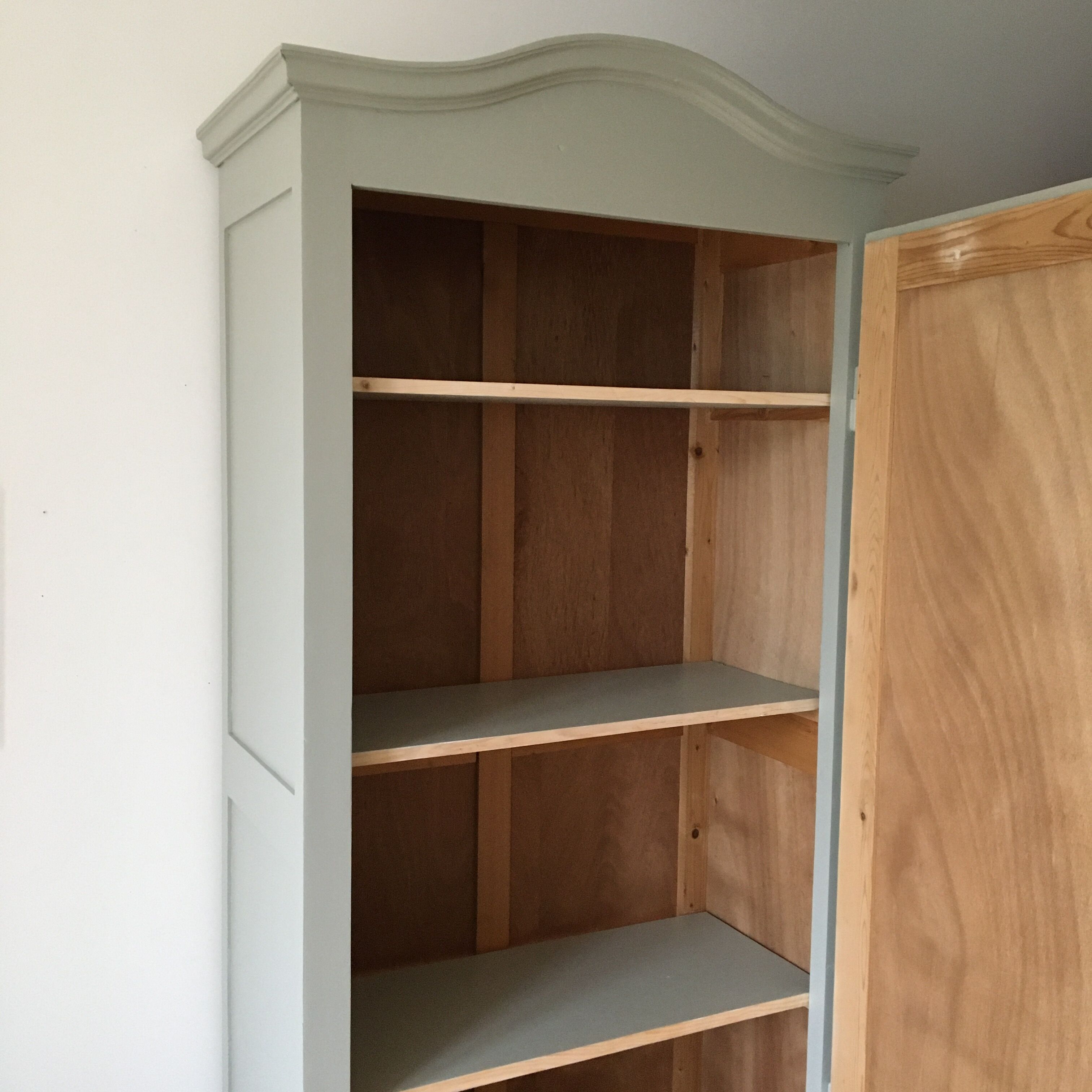 Parisian bonnetière