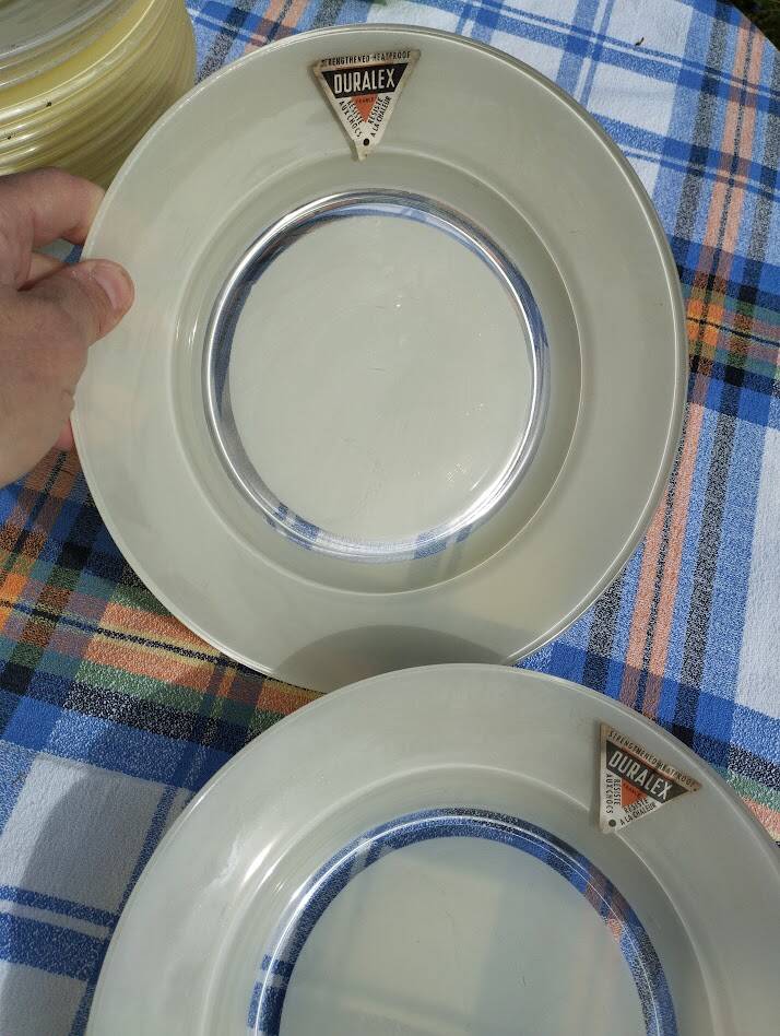 New Duralex dish set, 14 pieces with labels.
