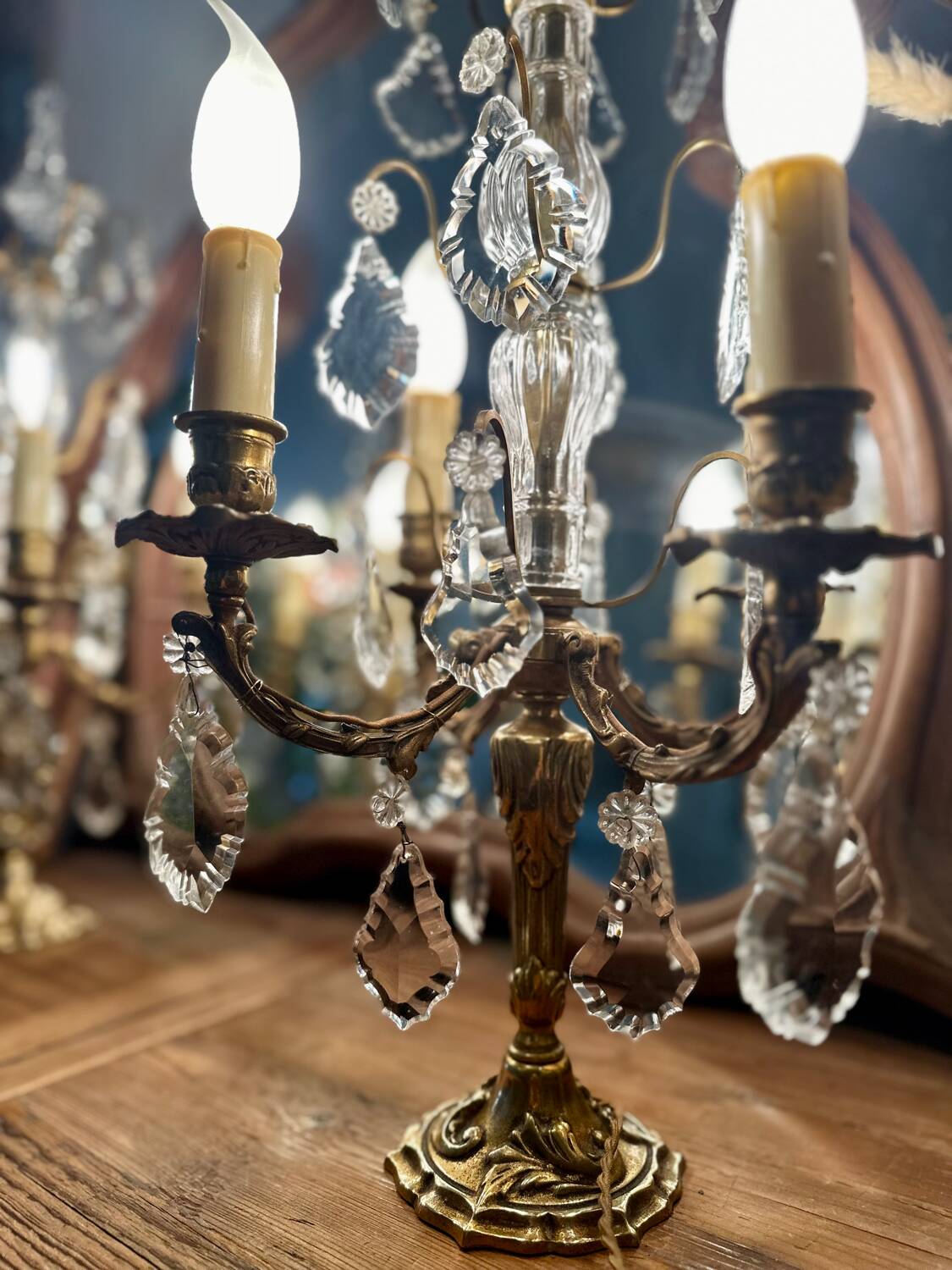 Girandole candelabra lamp in crystal and bronze