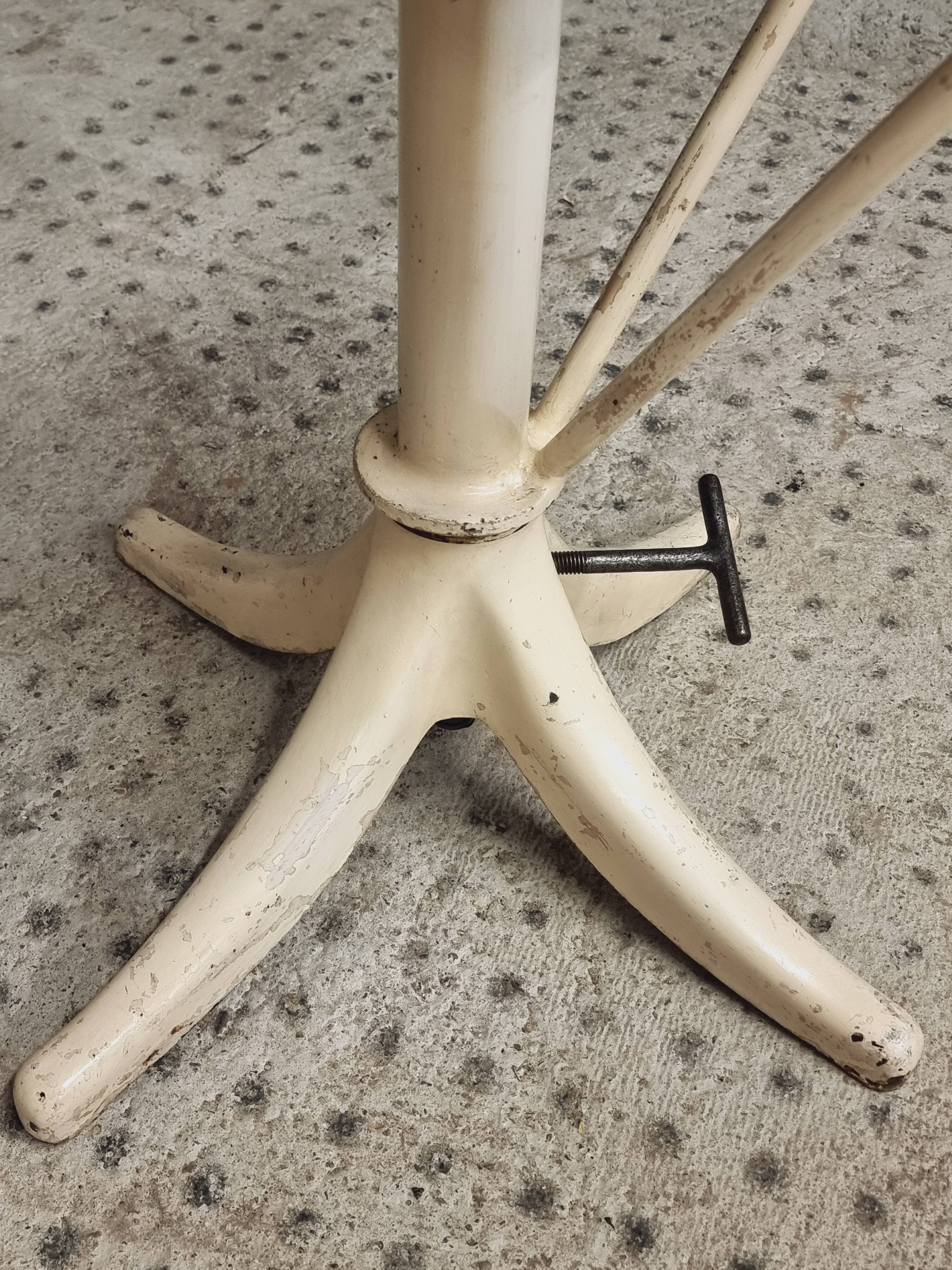 Fauteuil de dentiste ancien de Belgique période 1900/1920