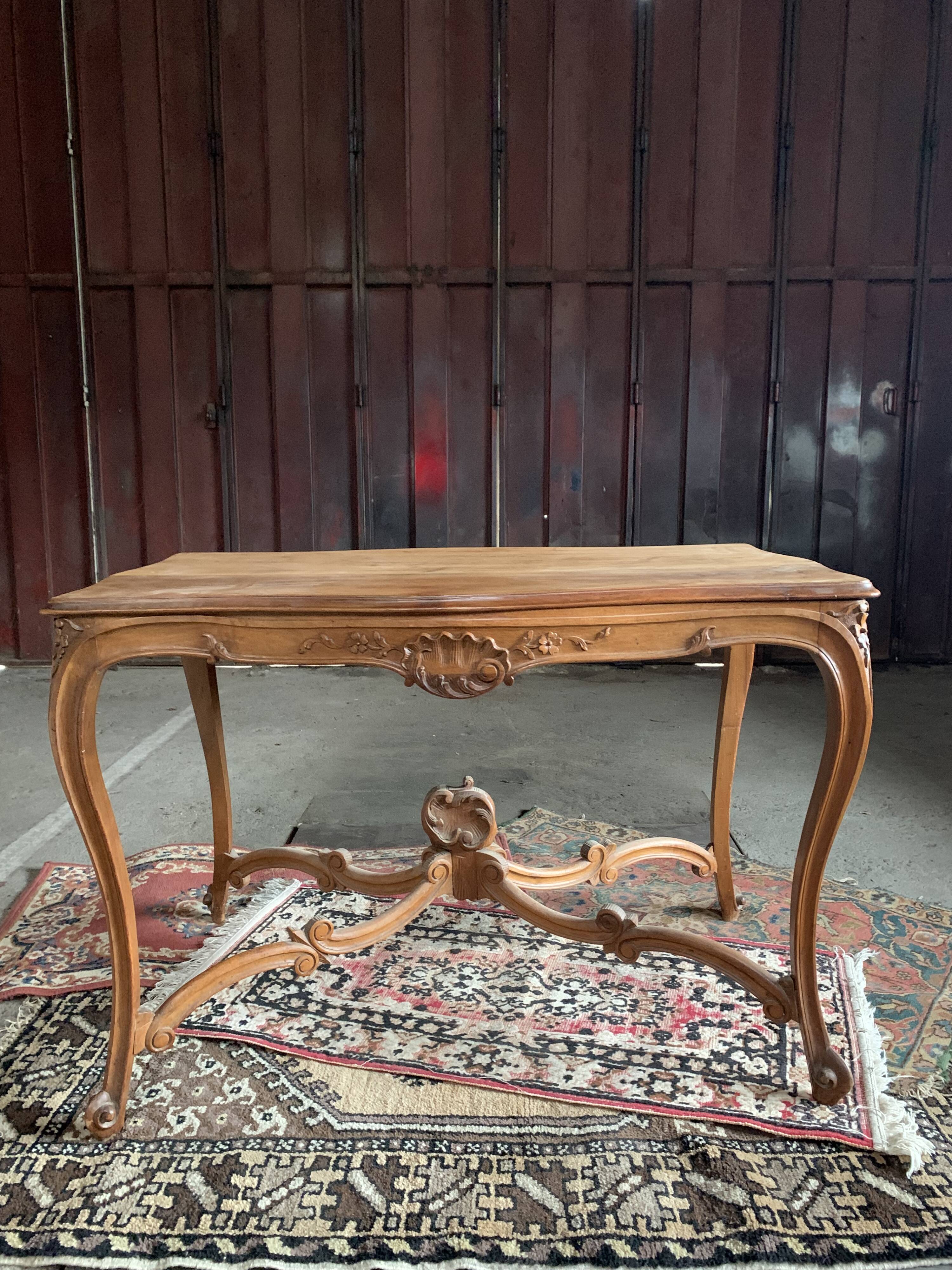 Table de milieu Louis XV