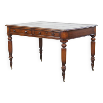 Bureau anglais ancien du XIXe siècle avec plateau en cuir noir