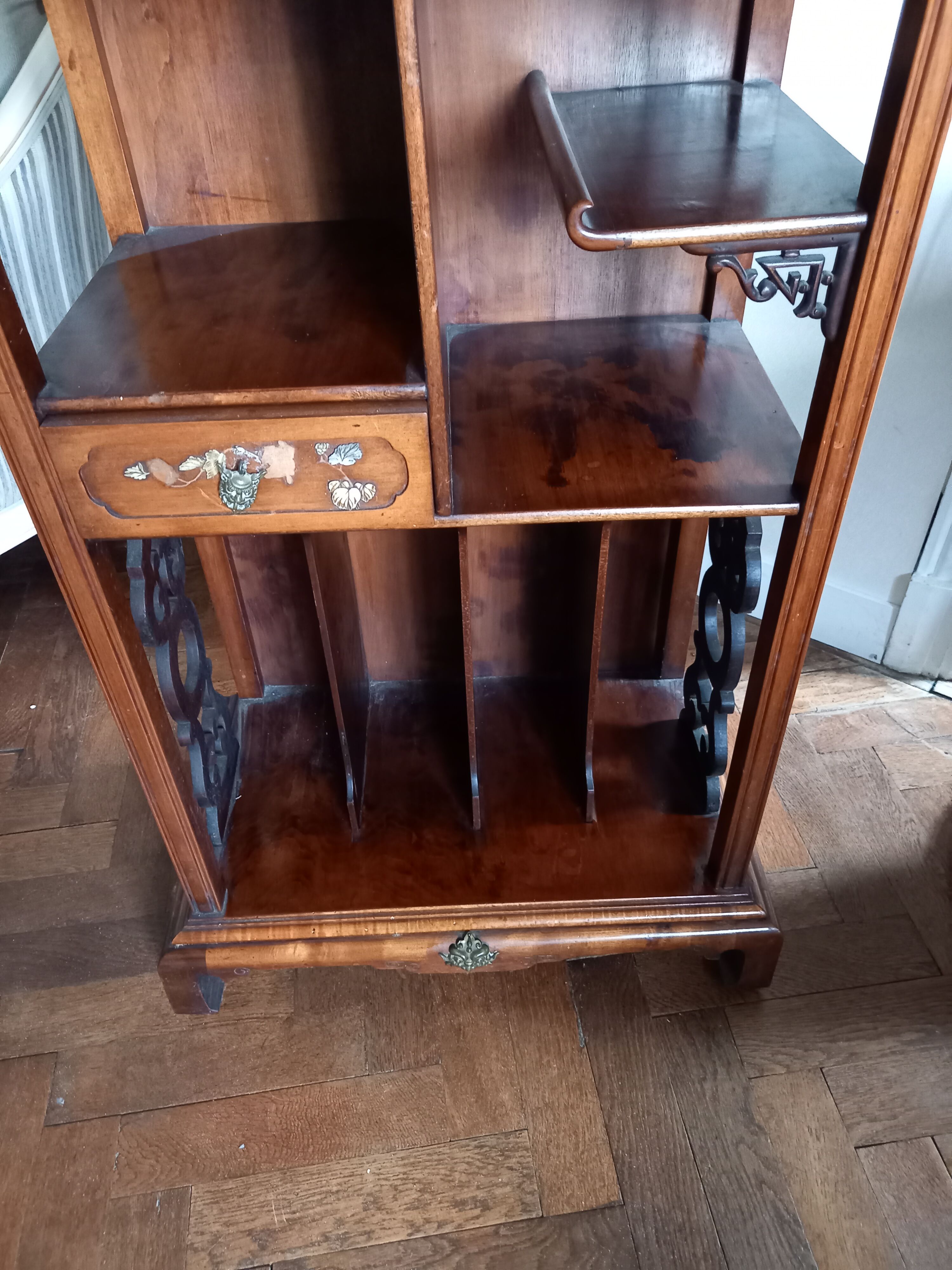 Vitrine style chinois