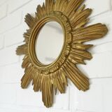 Miroir mural vintage doré Sunburst fabriqué en Italie dans les années 1960 Hollywood Regency