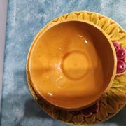 Coupe en barbotine pour la confiture