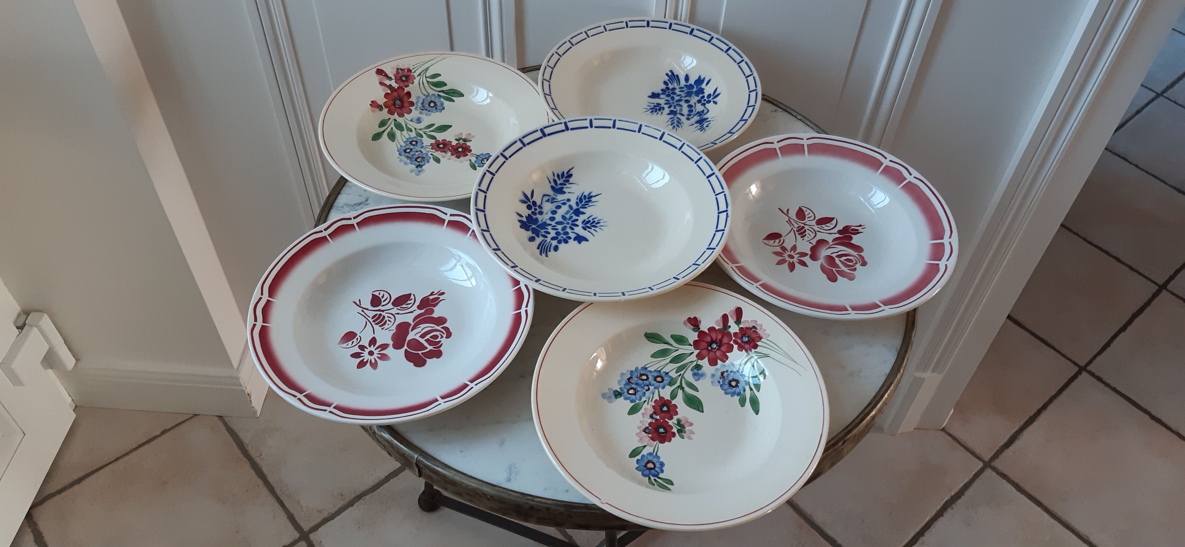 Set of 6 mismatched hollow plates Digoin and Badonviller