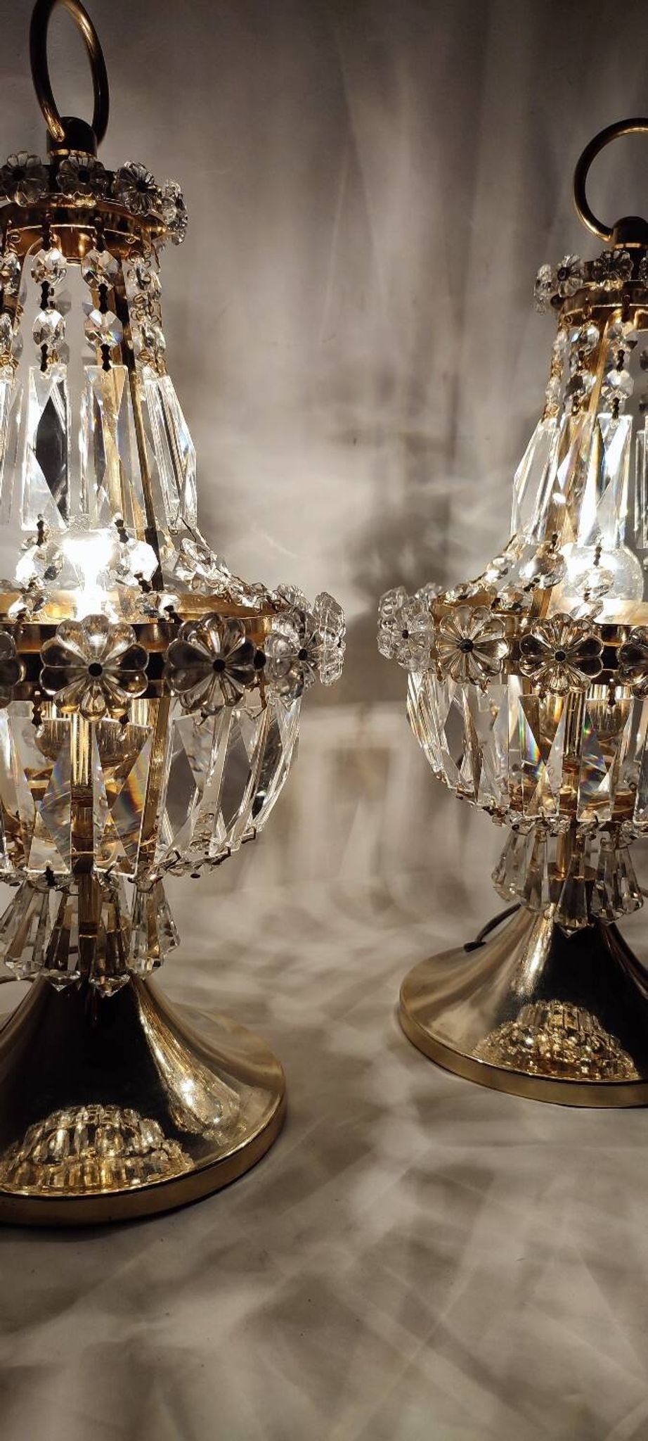 Paire de lampes de table en cristal. Espagne, années 1980.
