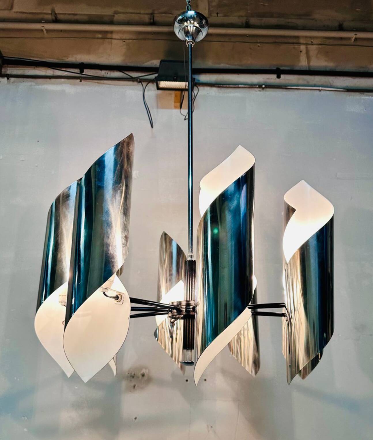 Lampadario vintage moderno, anni '70