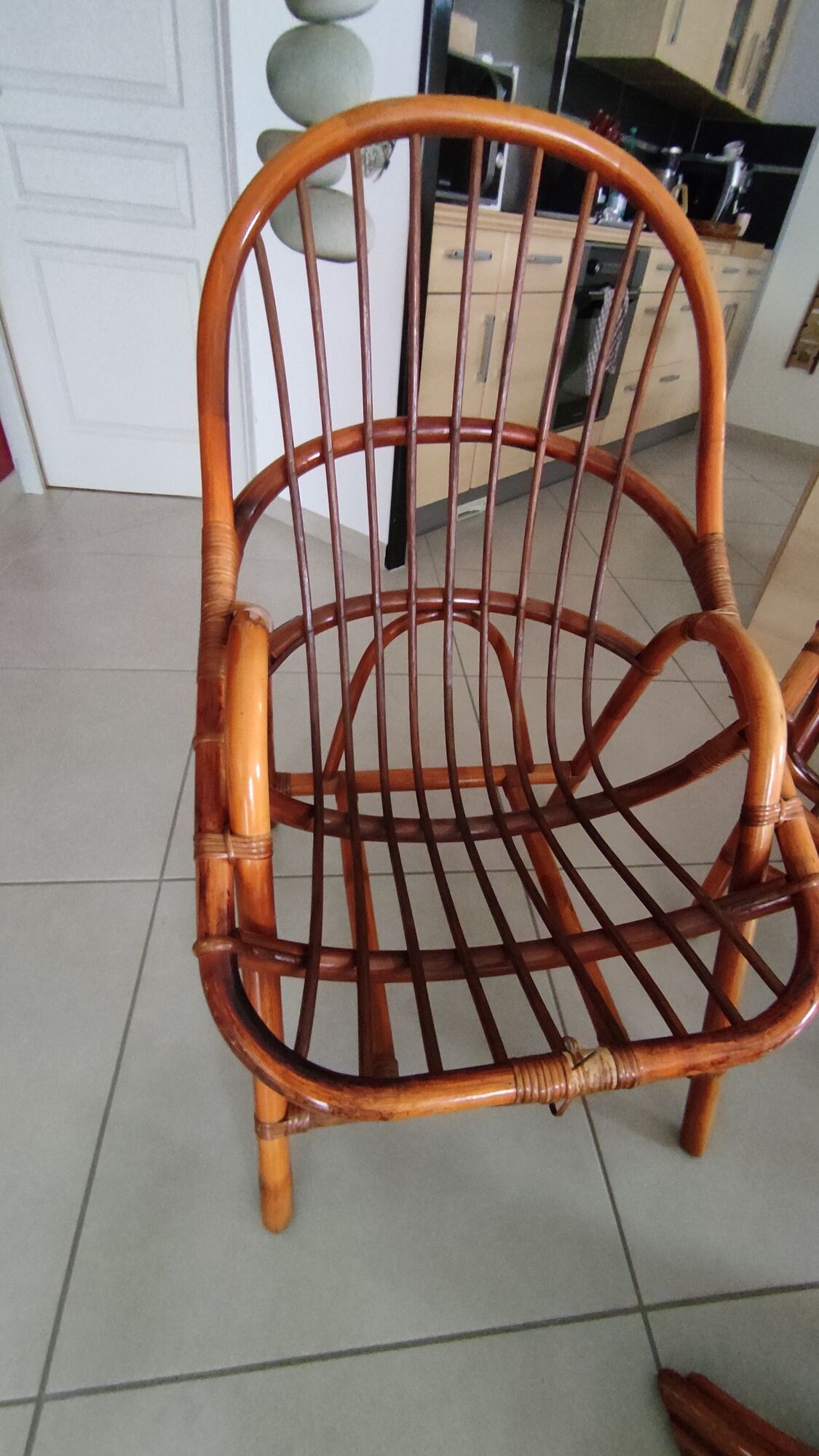 Sofa armchairs and coffee table in vintage rattan of six pieces
