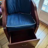 Swivel chair
