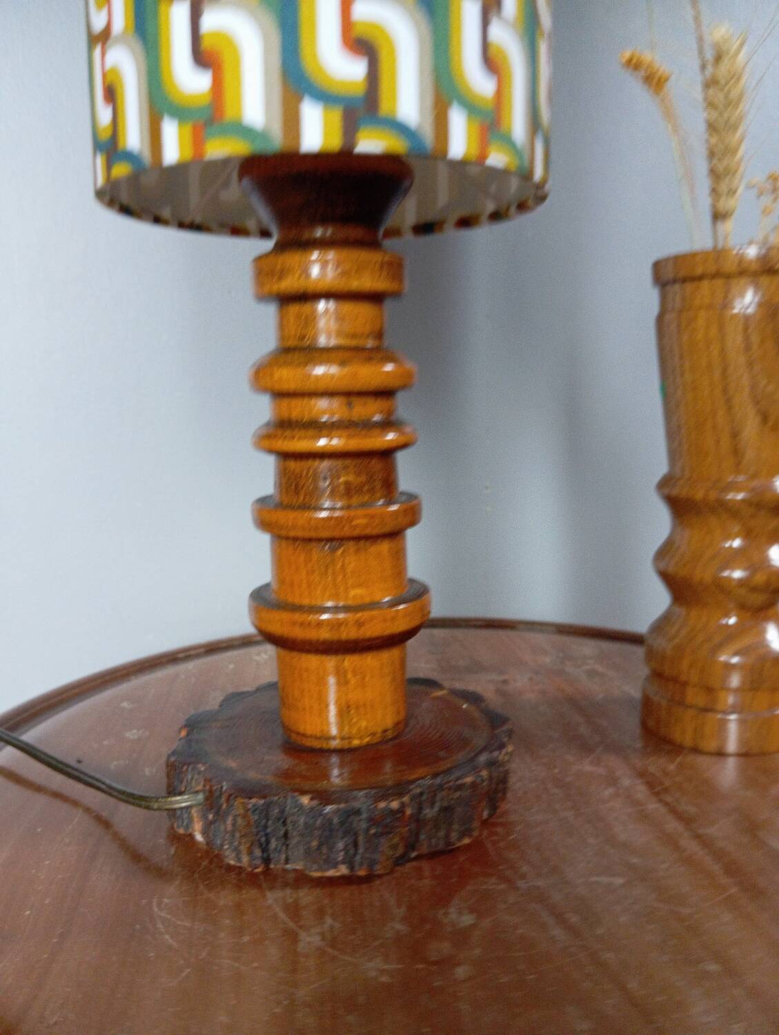 Vintage brutalist wooden table lamp, space age printed lampshade