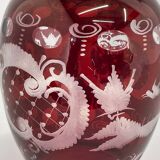 Vase en verre coupé à la main Egermann Ruby Red, Tchécoslovaquie, années 1940