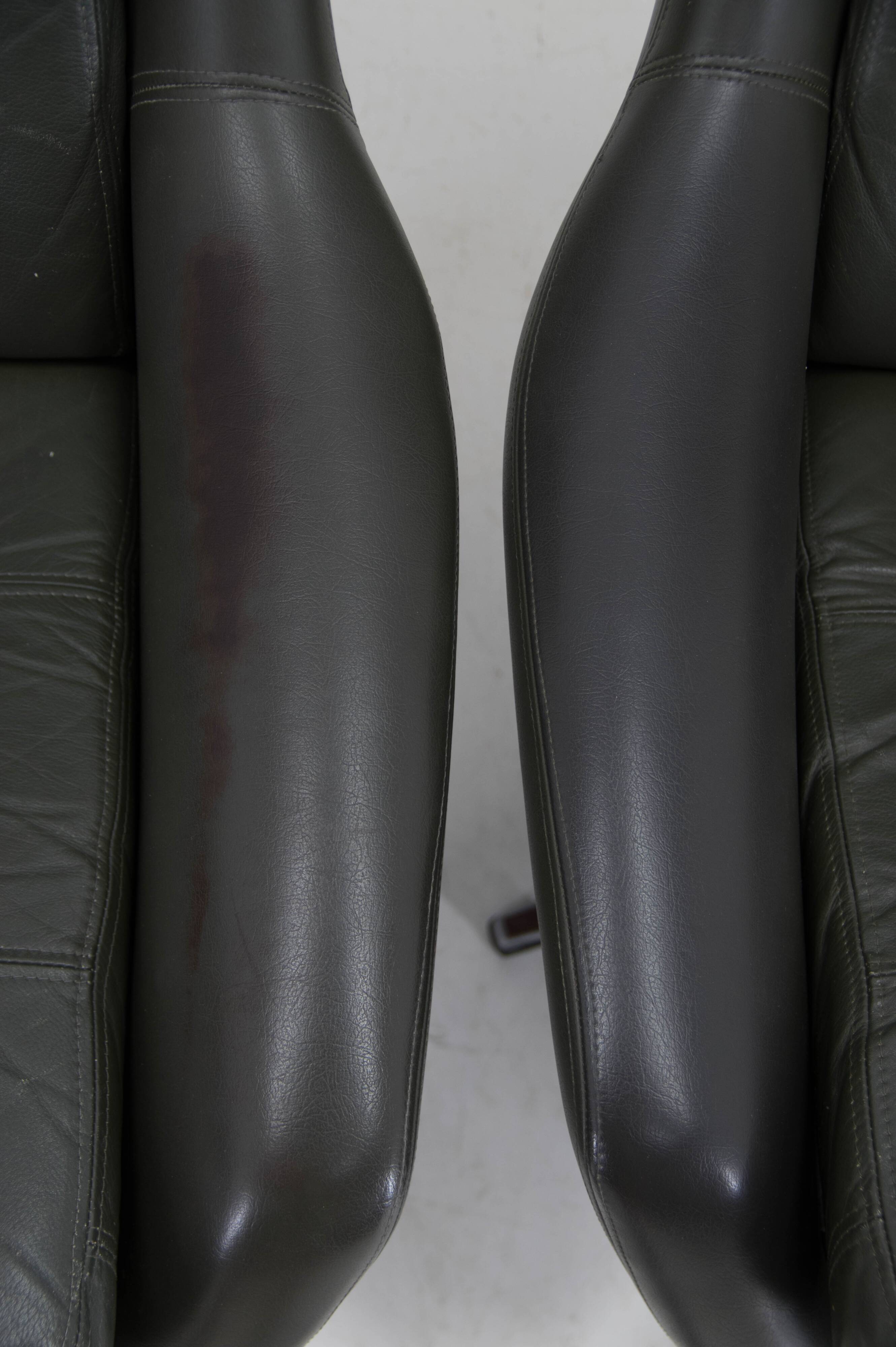 Set of Two Midcentury Swivel Rocking Leather Armchairs, Peem, Finland, 1970s