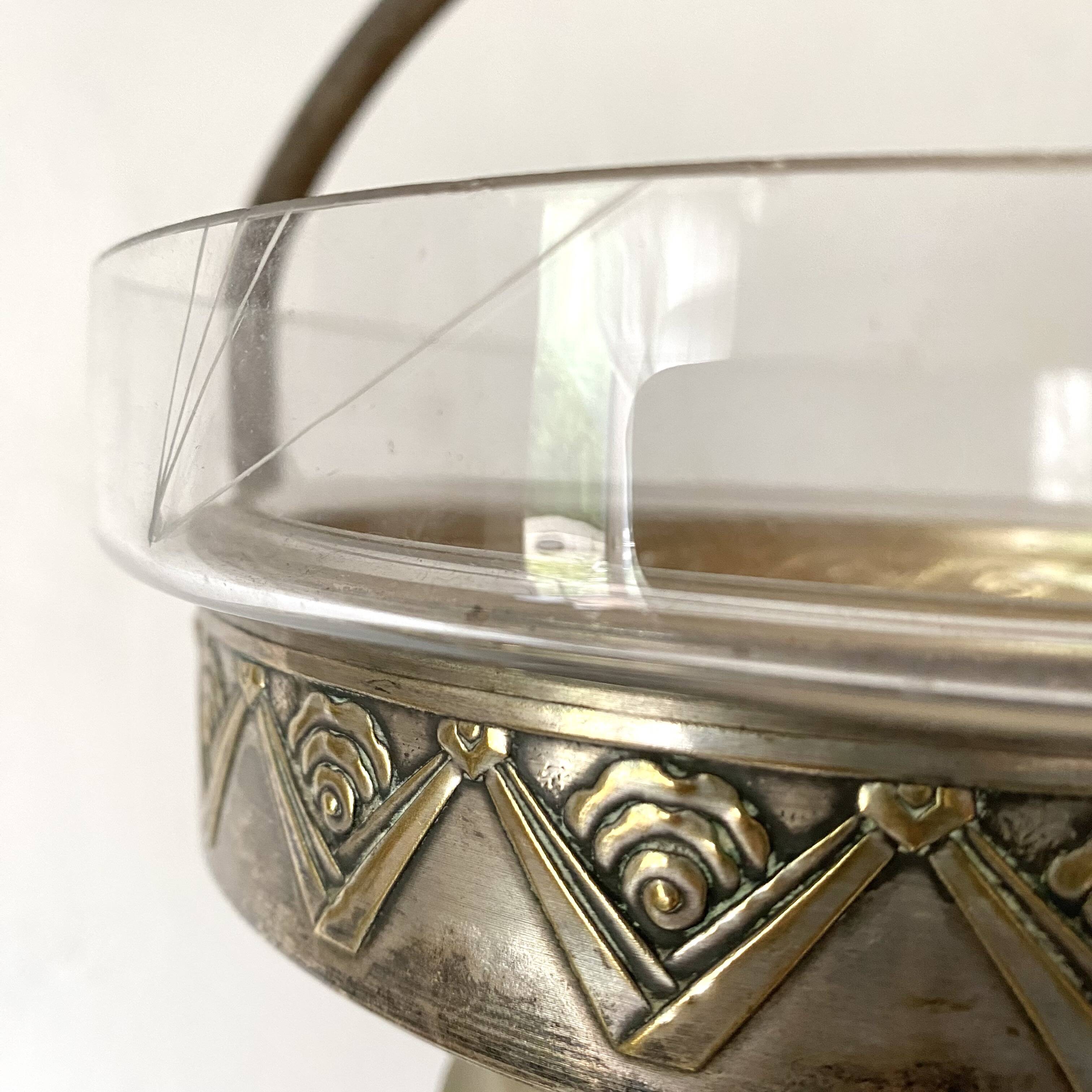 Art Deco fruit bowl in silver-plated metal and chiseled glass
