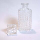 Narrow whiskey decanter with spike pattern