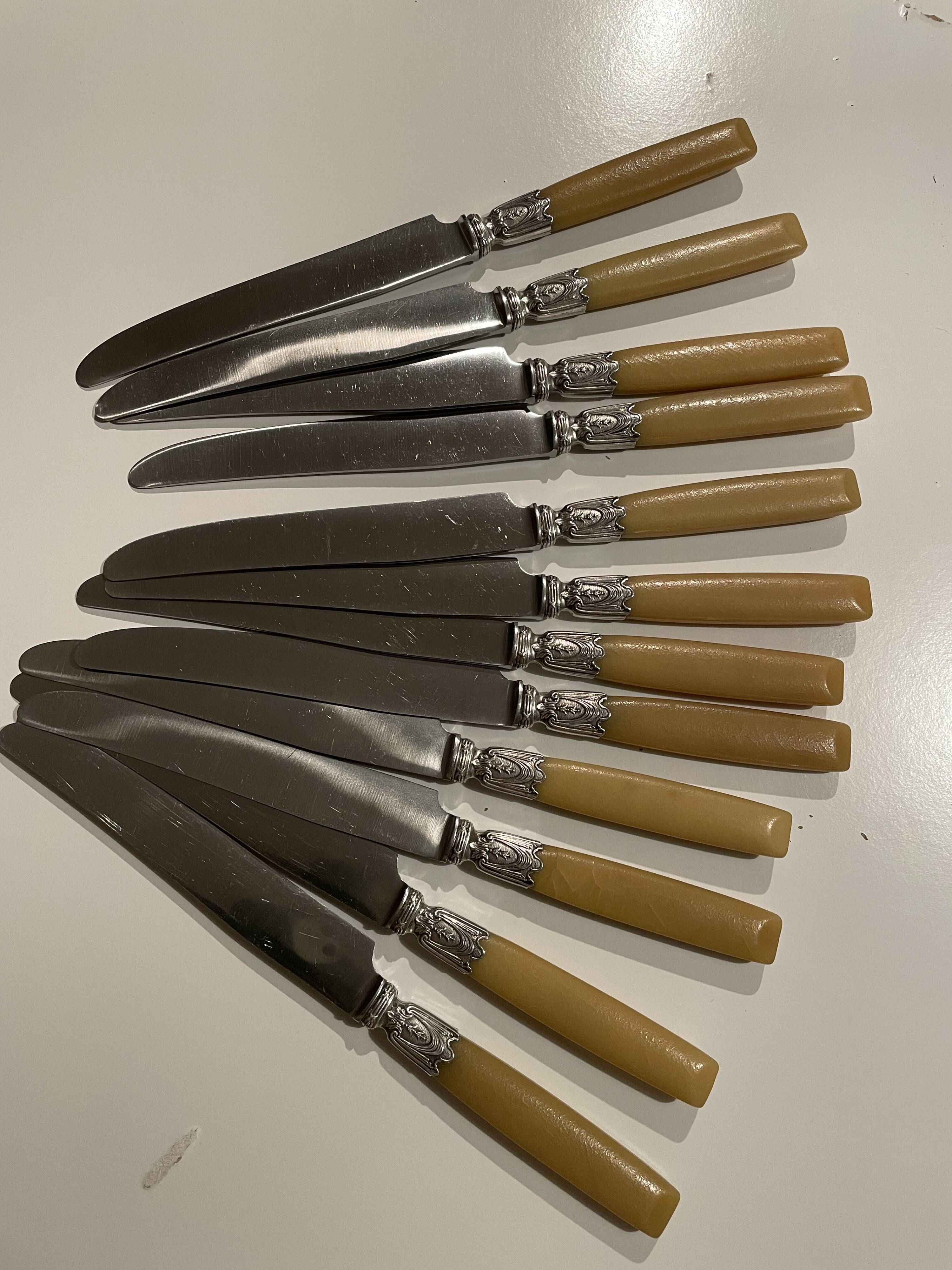 Bakelite handle knives from the 1950s