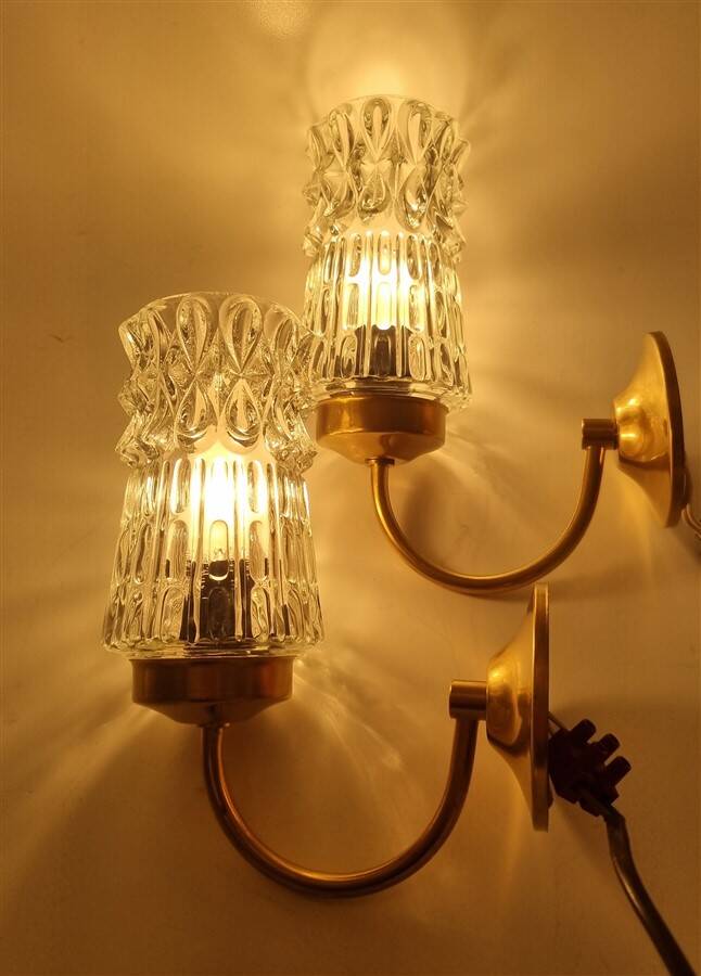 Pair of wall sconces