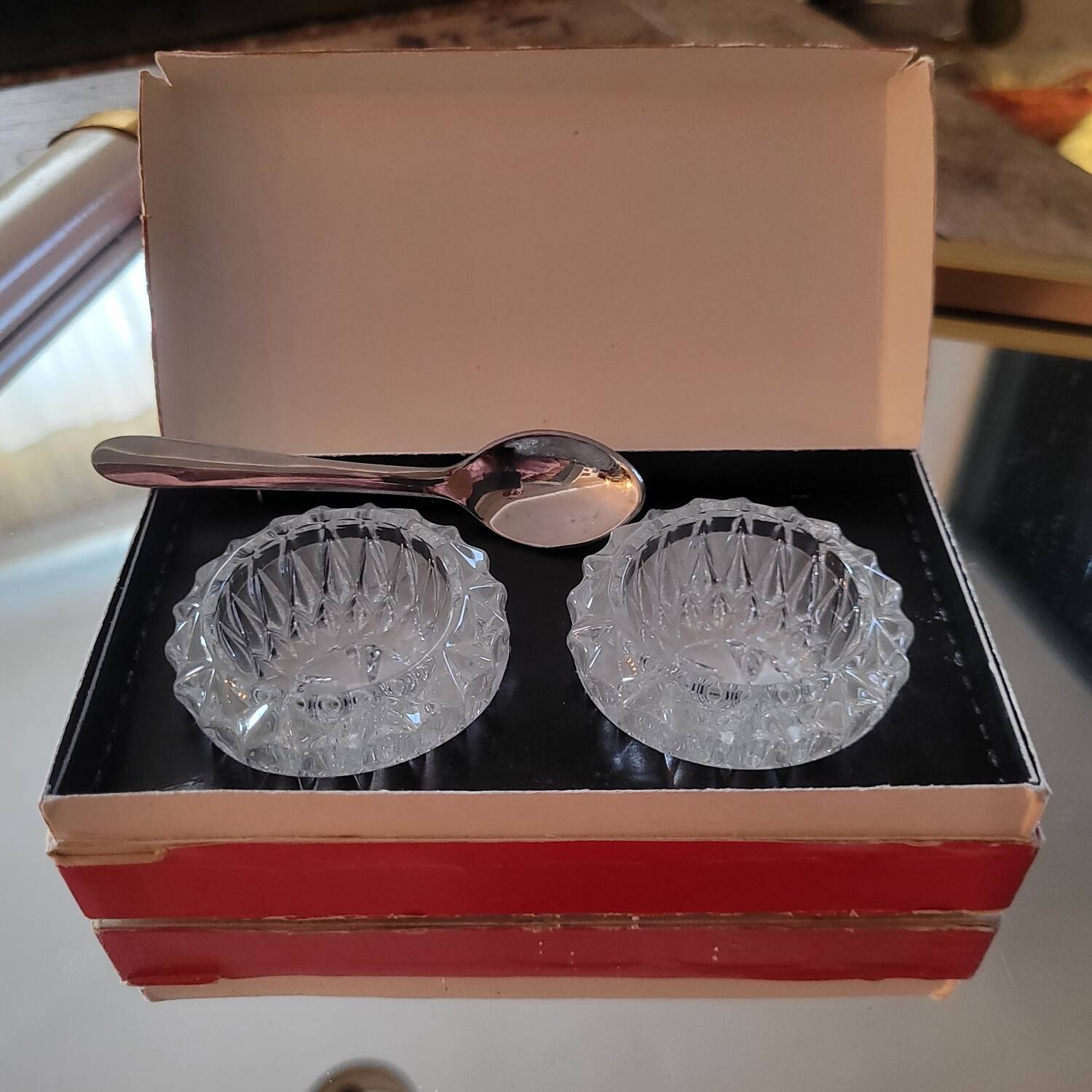 Pair of crystal glass table salt shakers - Circa 1950