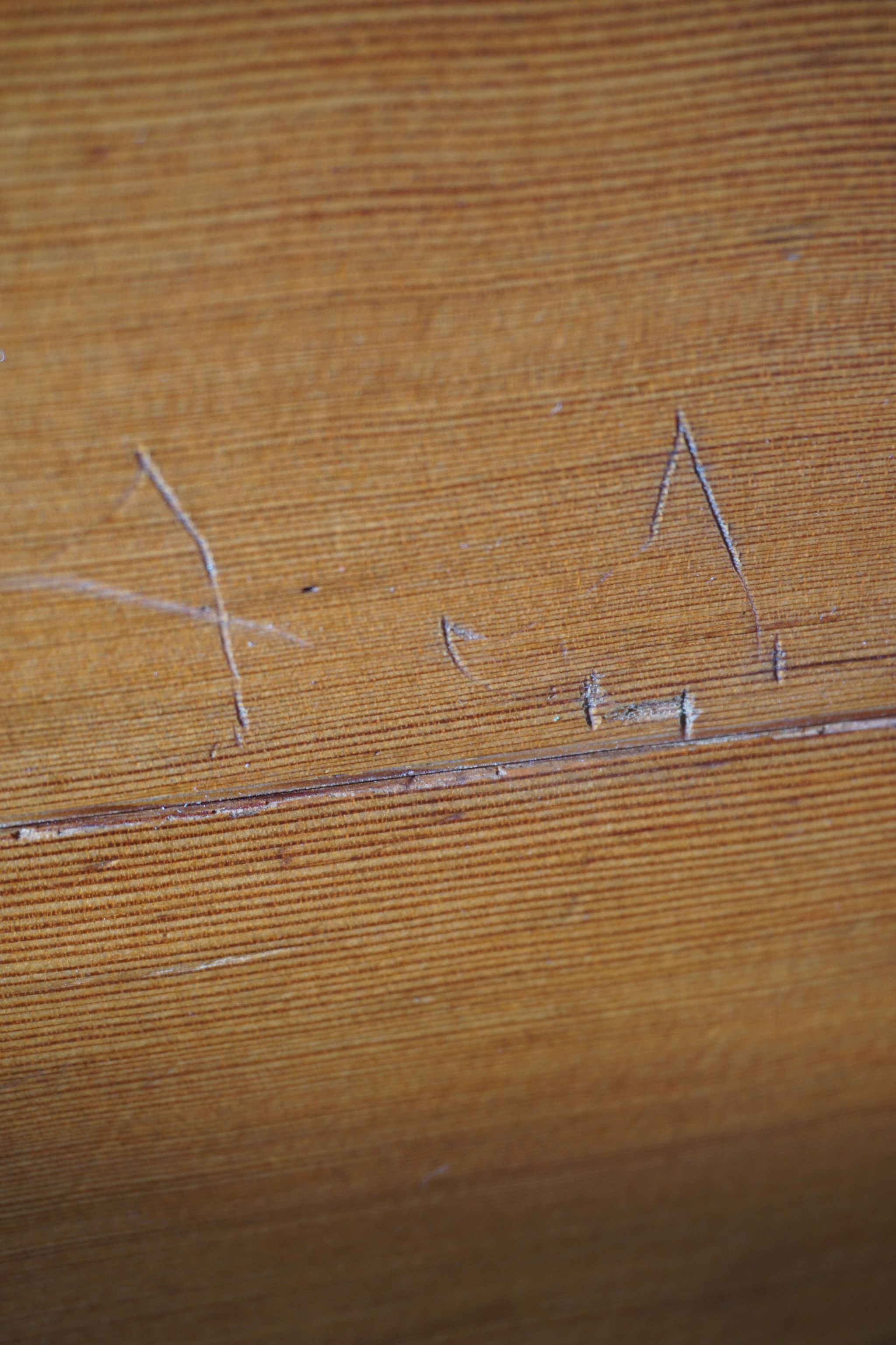 Oregon Pine Chest of Drawers with Brass Handles, 1970s