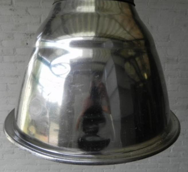 Industrial pendant light