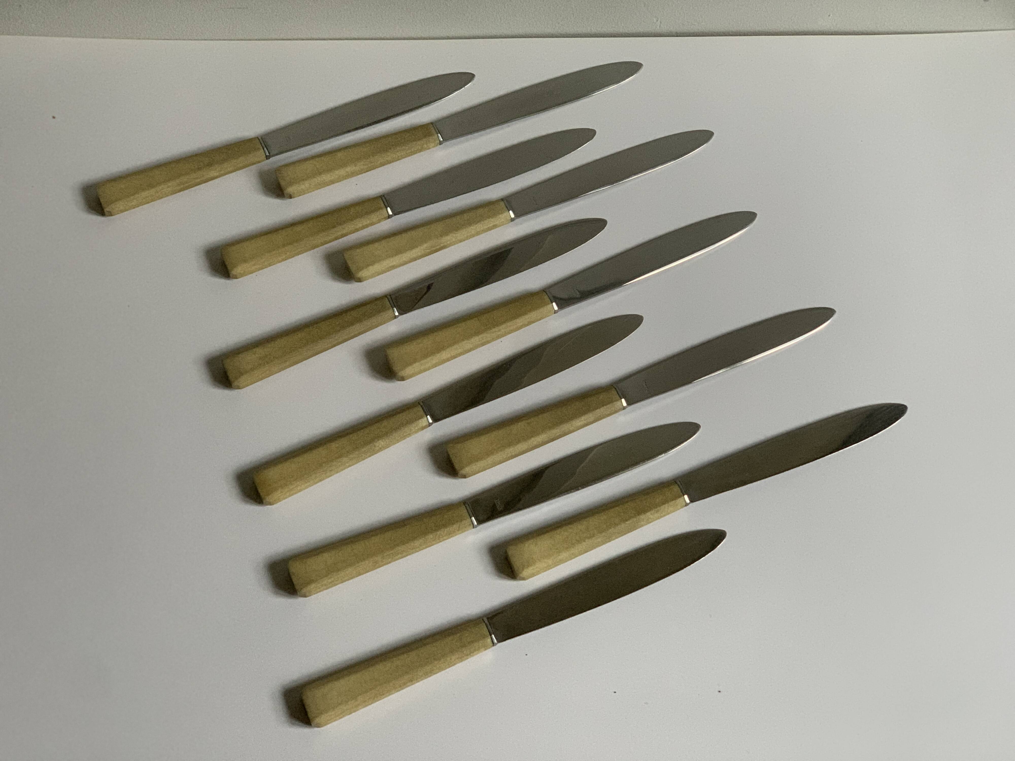 11 vintage knives