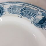 Vintage round plate by CM&C model Massena 220650.