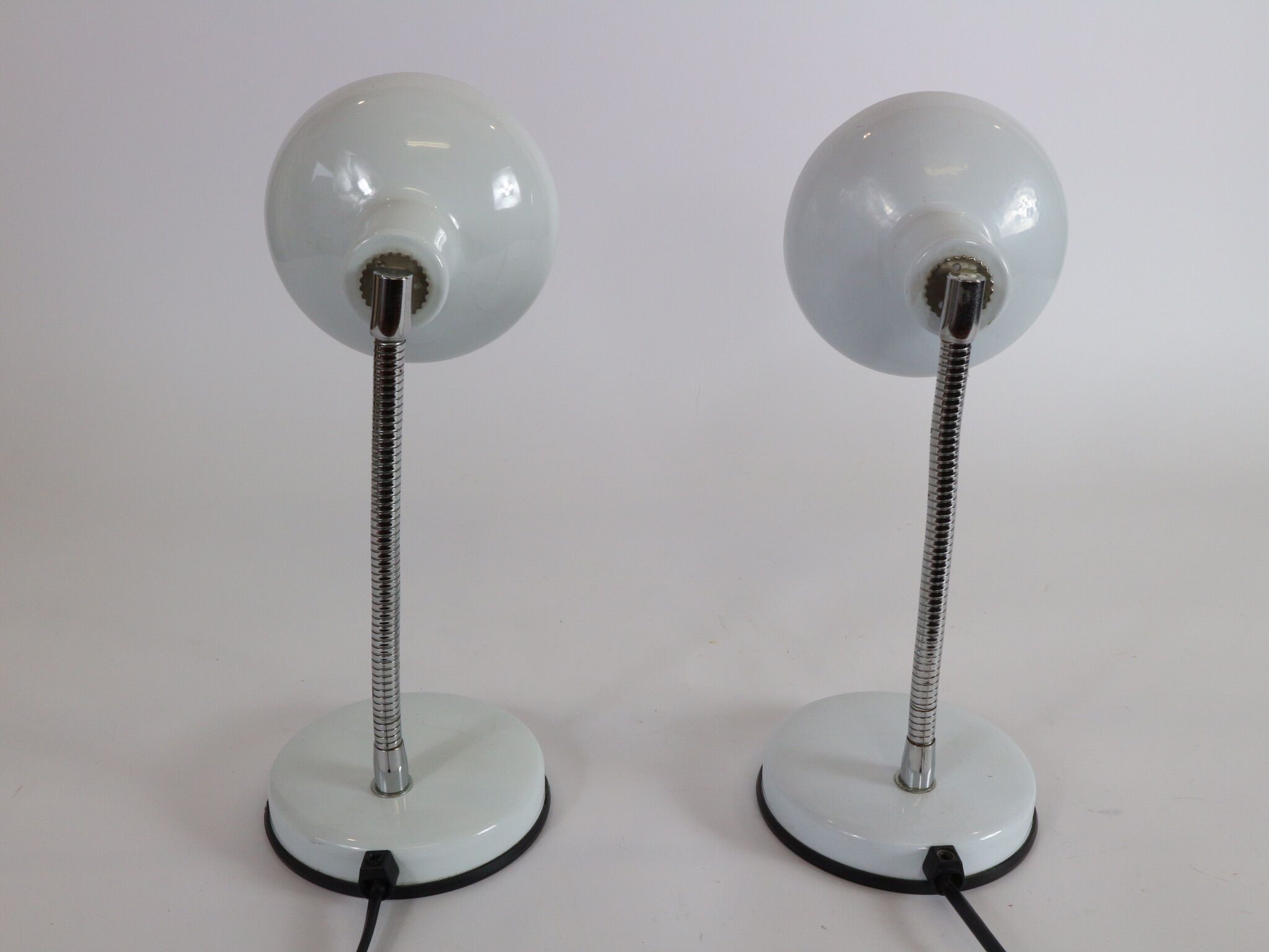 White couple table lamps Made in Italy by Veneta Lumi