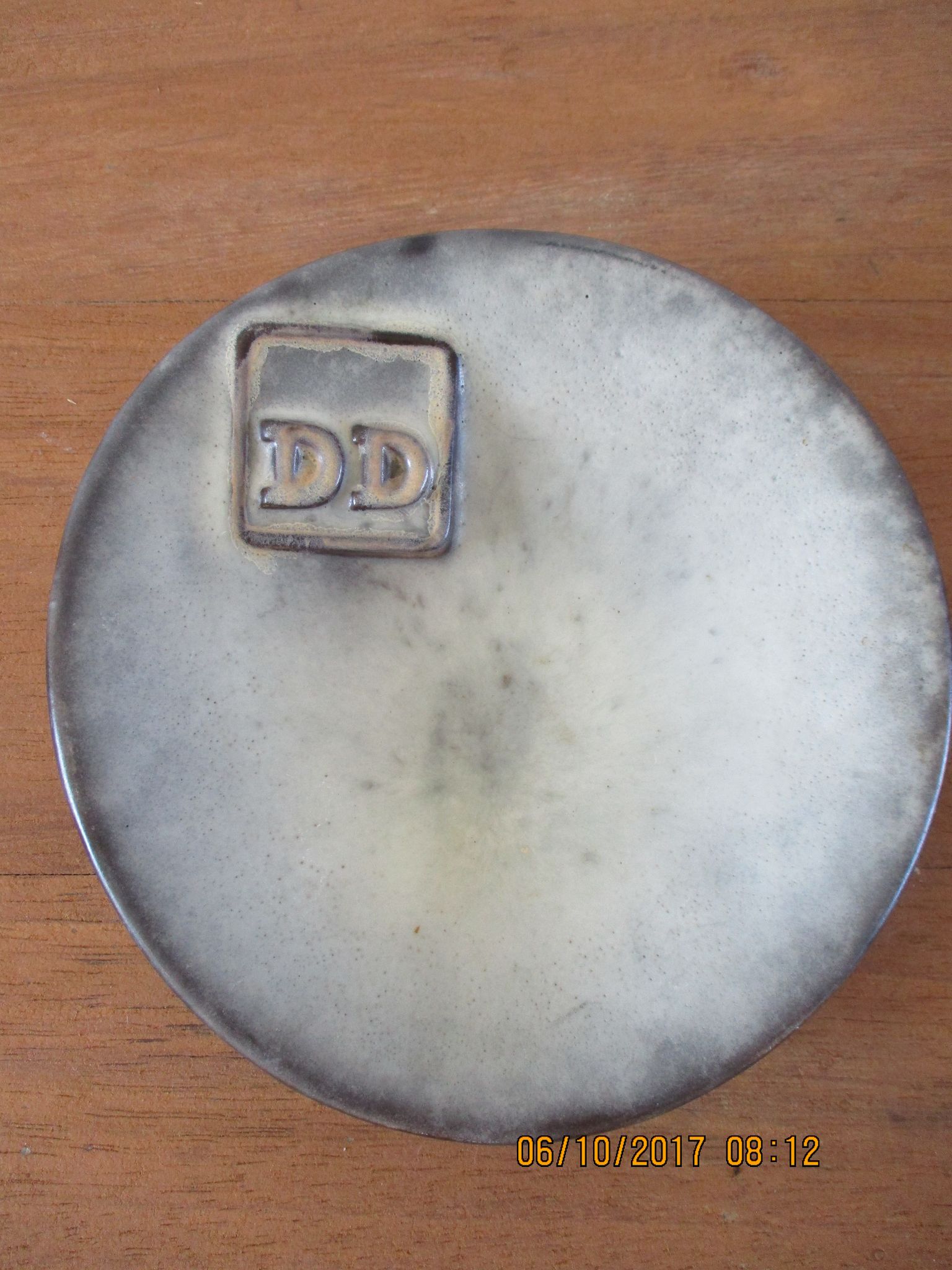 Empty ceramic pocket signed Villenauxe in Champagne 70s