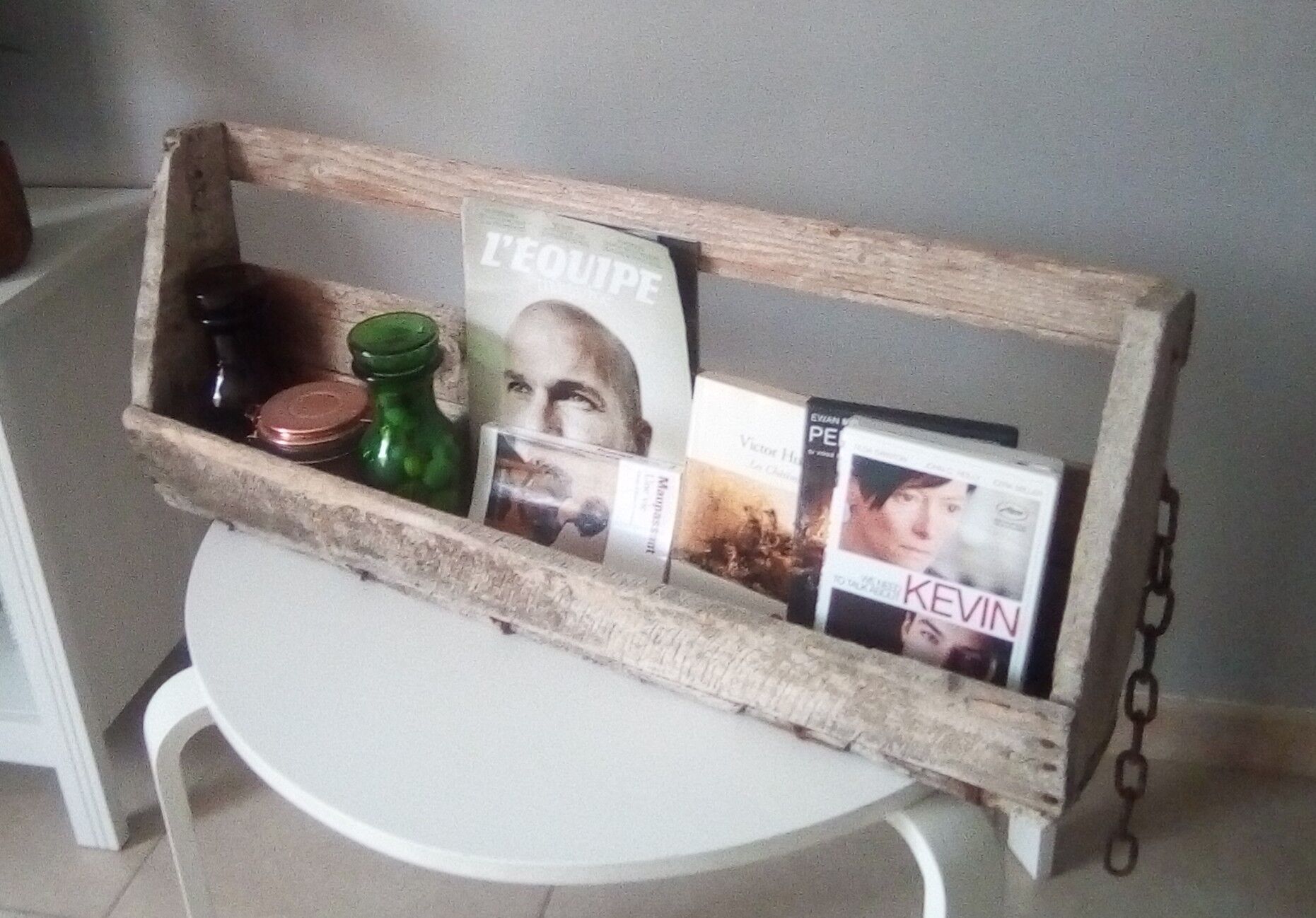 Old wall shelf display 20/30 years