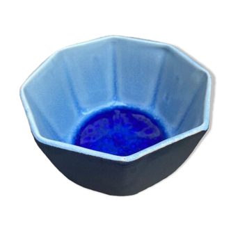 Blue enamelled interior cup
