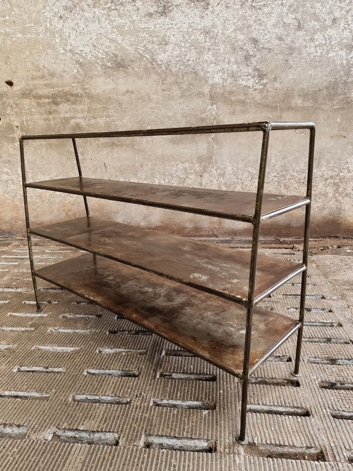 Industrial shelving rack