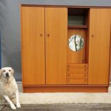 Scandinavian dressing cabinet with round mirror