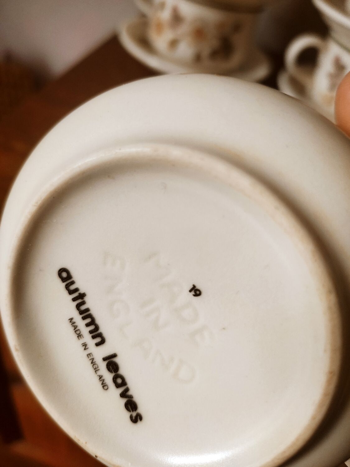 6 English tea cups or chocolate