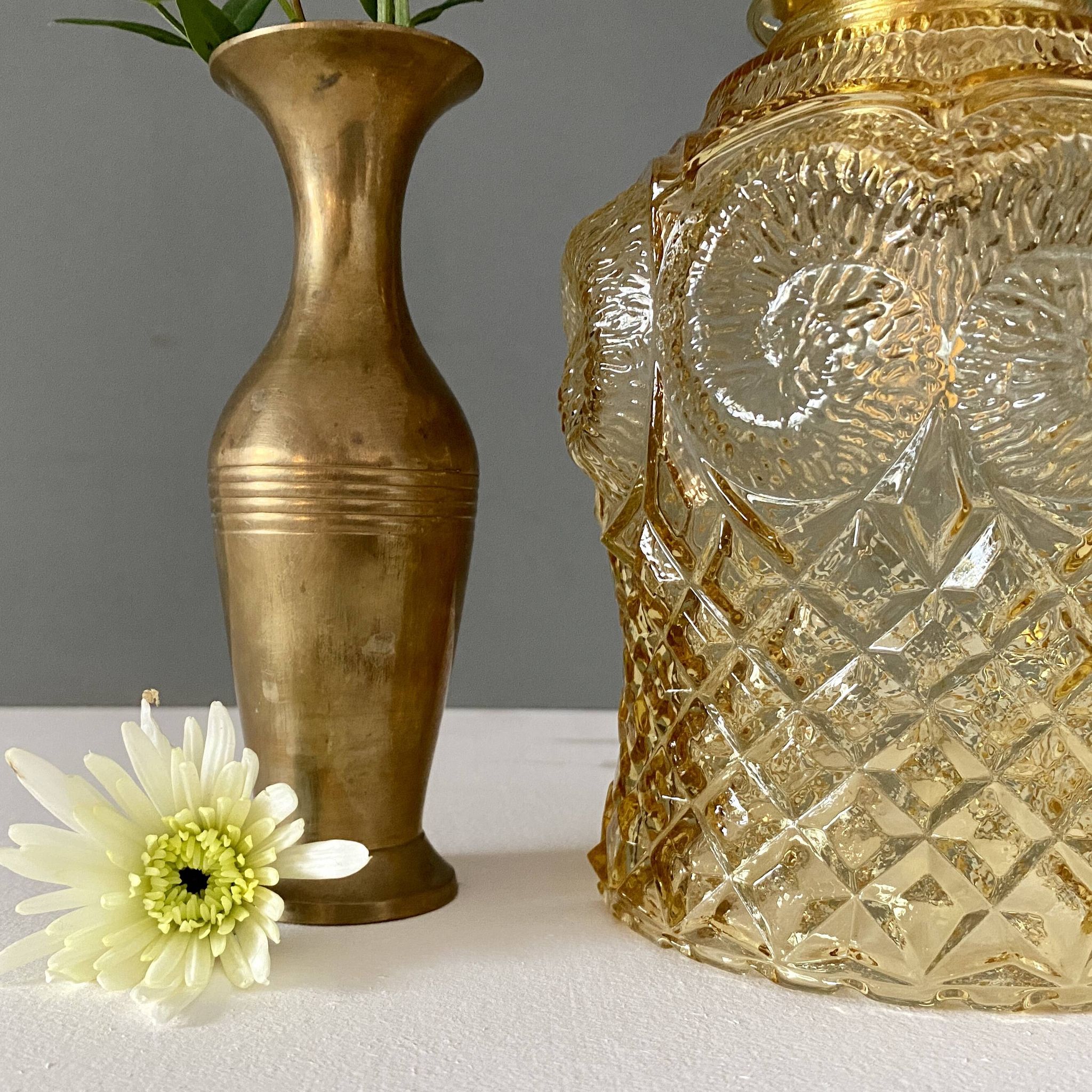 Bladeuse tulipe vintage en verre ambré