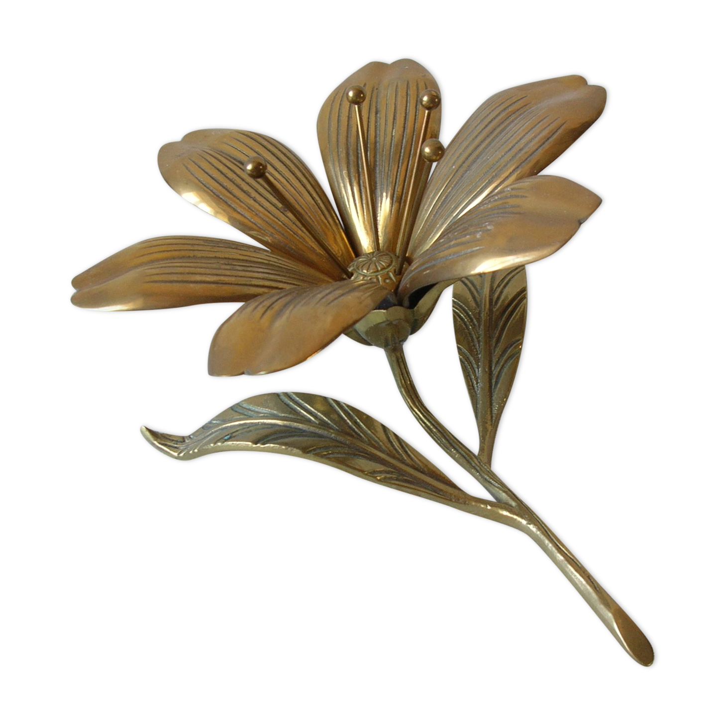 Ancient bronze flower 6 petals in ashtray