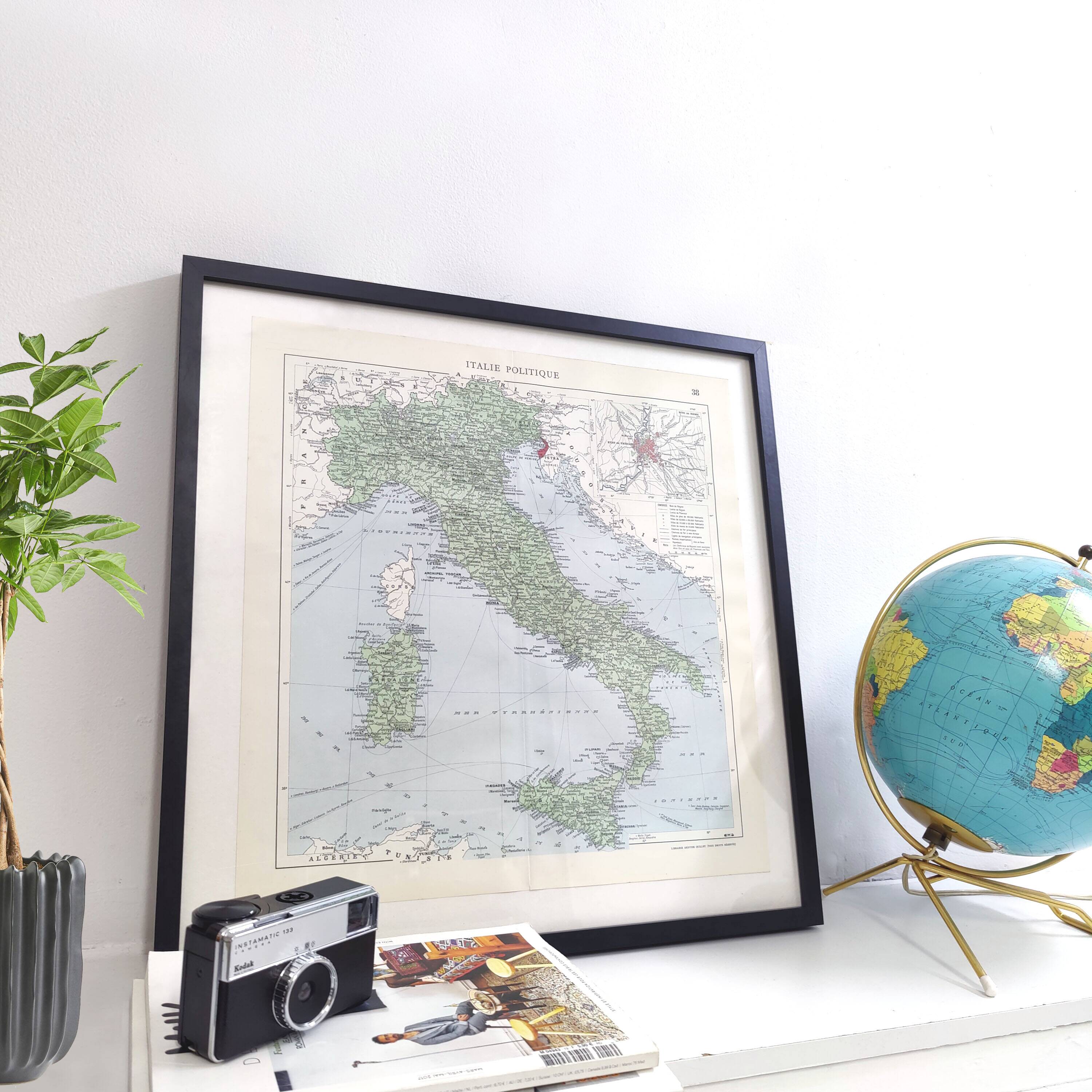 Illustrated Italy Europe map 43x43cm vintage from 1950