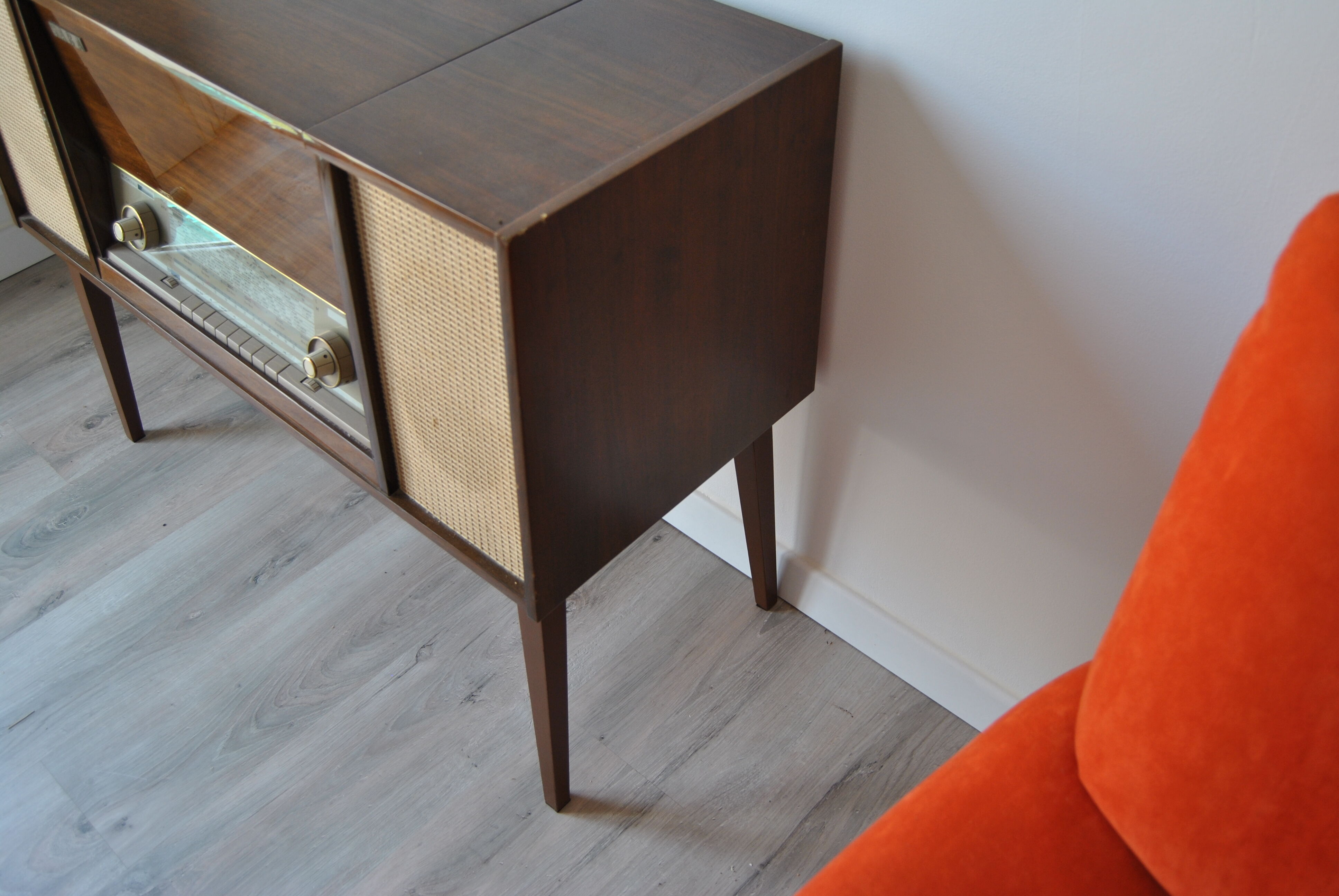 Radio furniture / record player SABA 1960