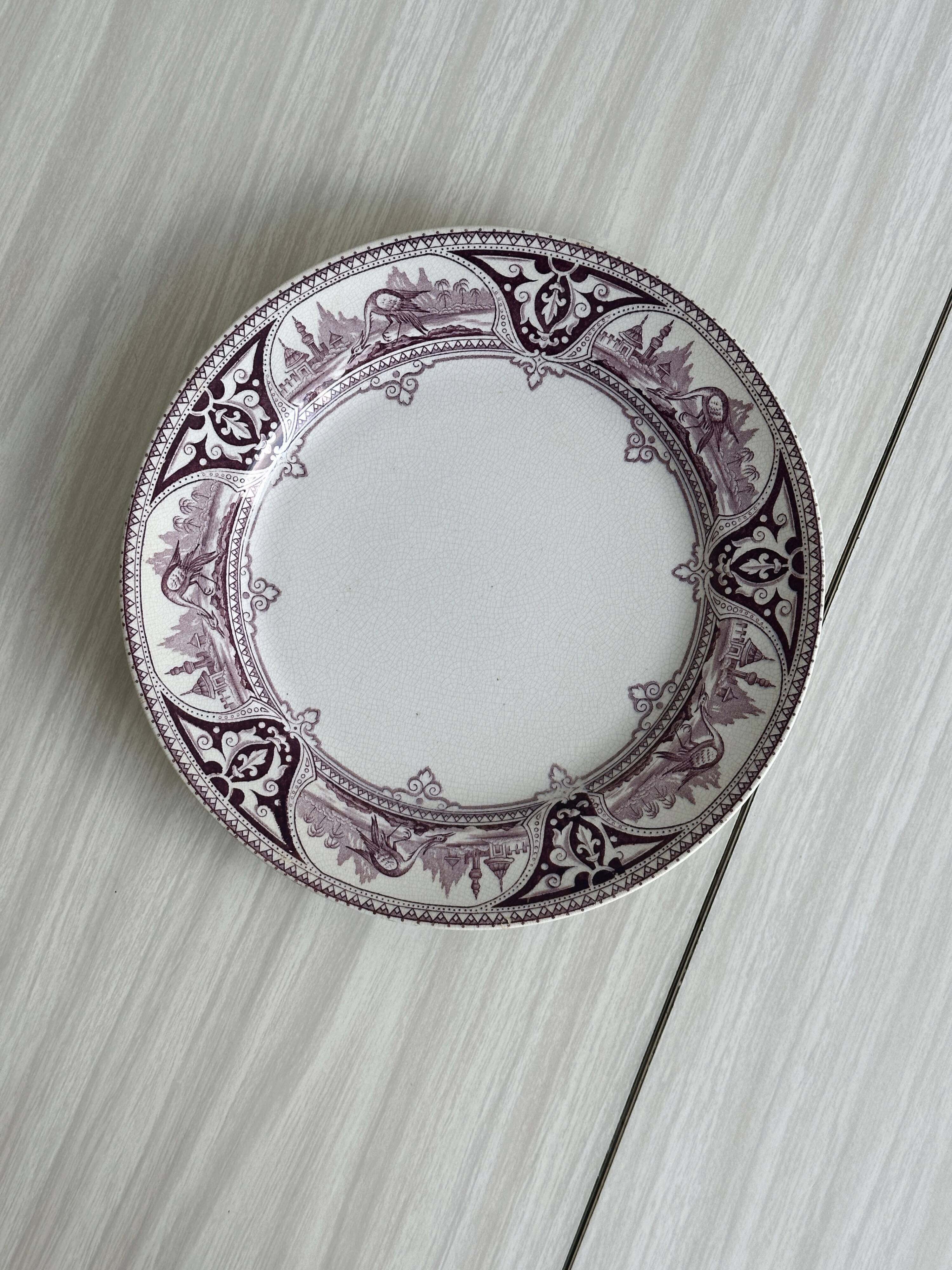 Plate with purple oriental decoration